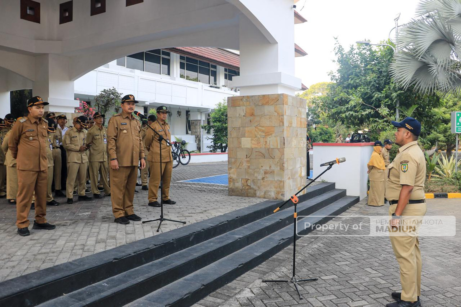 Pimpin Apel Pejabat, Wali Kota Madiun Wajibkan Seluruh ASN Hafal Panca Prasetya KORPRI