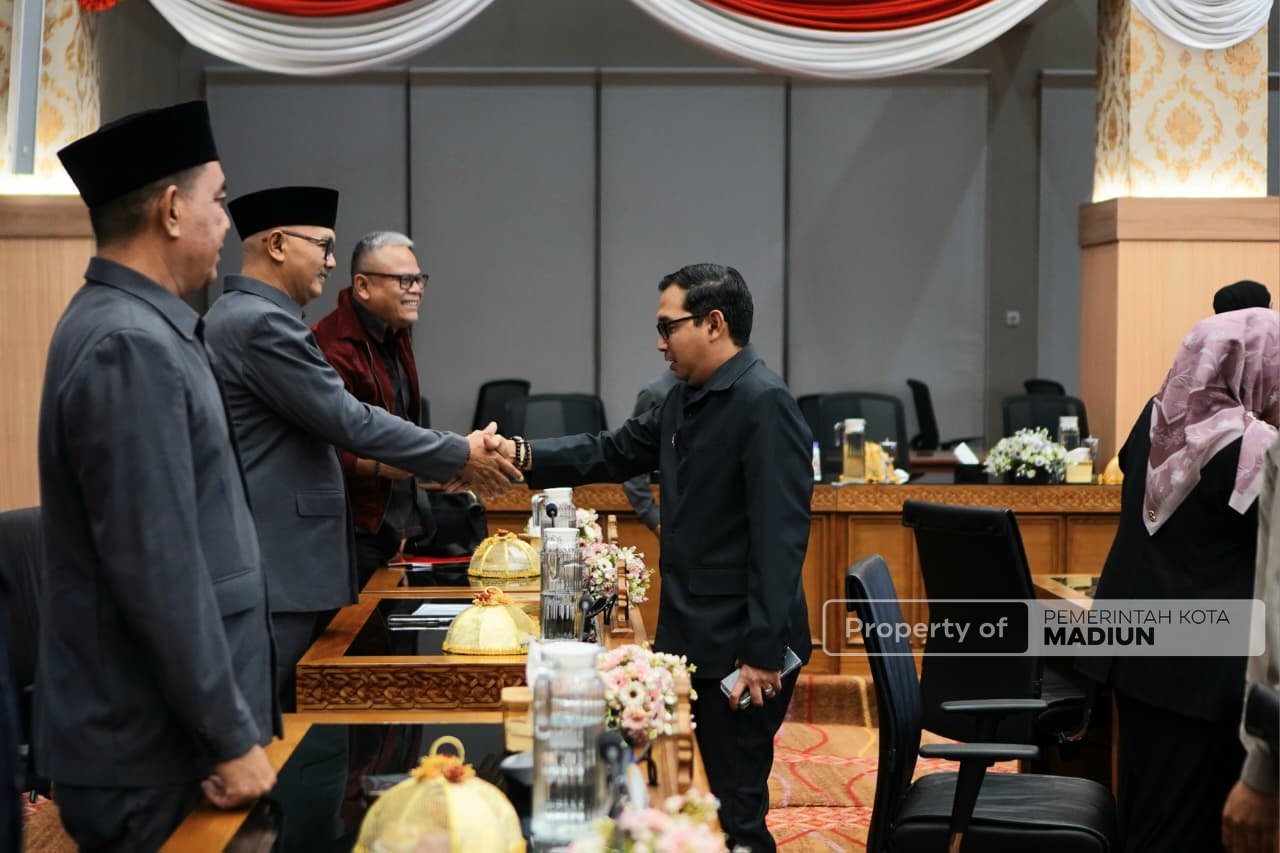 Delapan Fraksi DPRD Setujui Raperda Perubahan APBD 2026, Plt Wali Kota Pastikan Catatan Jadi Perhatian