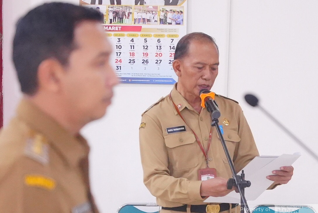 Resmi Lantik Kepala Sekolah, Plt Wali Kota Madiun Tekankan Integritas dan Penguatan Mutu Pendidikan