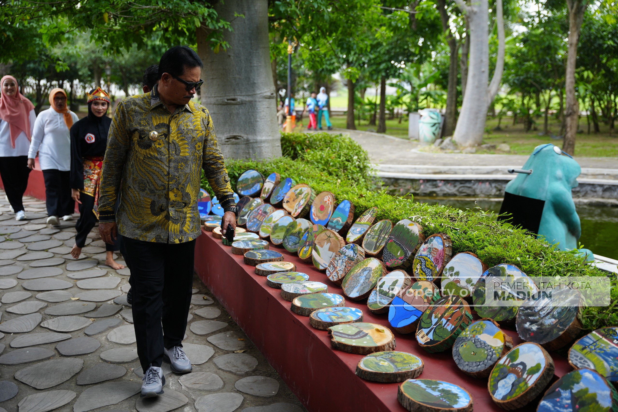 RTH Kota Madiun Jadi Wadah Kreativitas Pelajar, Wali Kota Dorong Seni Anak untuk Pelestarian Lingkungan
