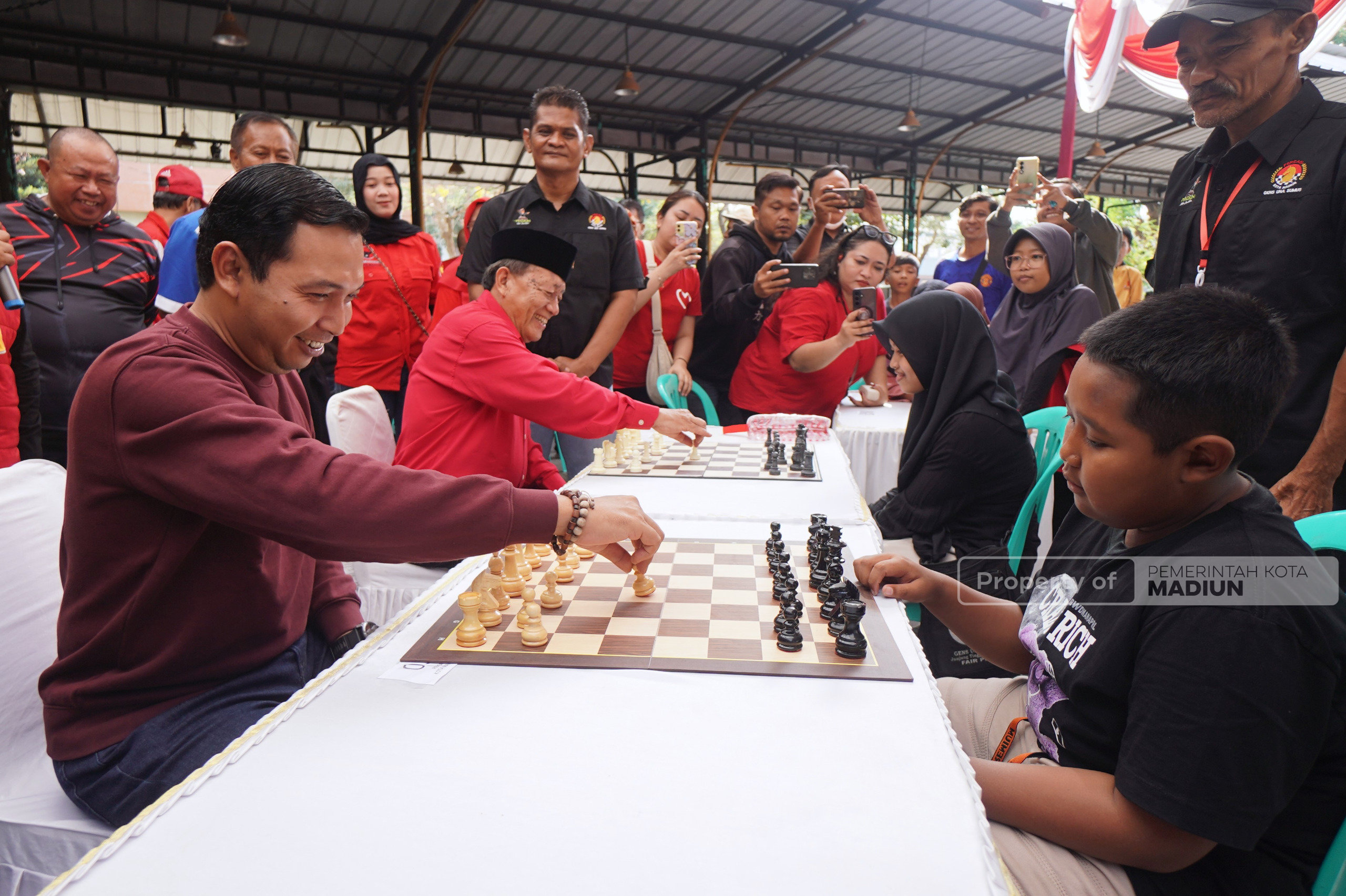 Buka Turnamen Catur Bung Karno Fest, Plt Wali Kota Madiun Dorong Olahraga Jadi Wadah Pembinaan Atlet dan Penggerak Ekonomi Warga