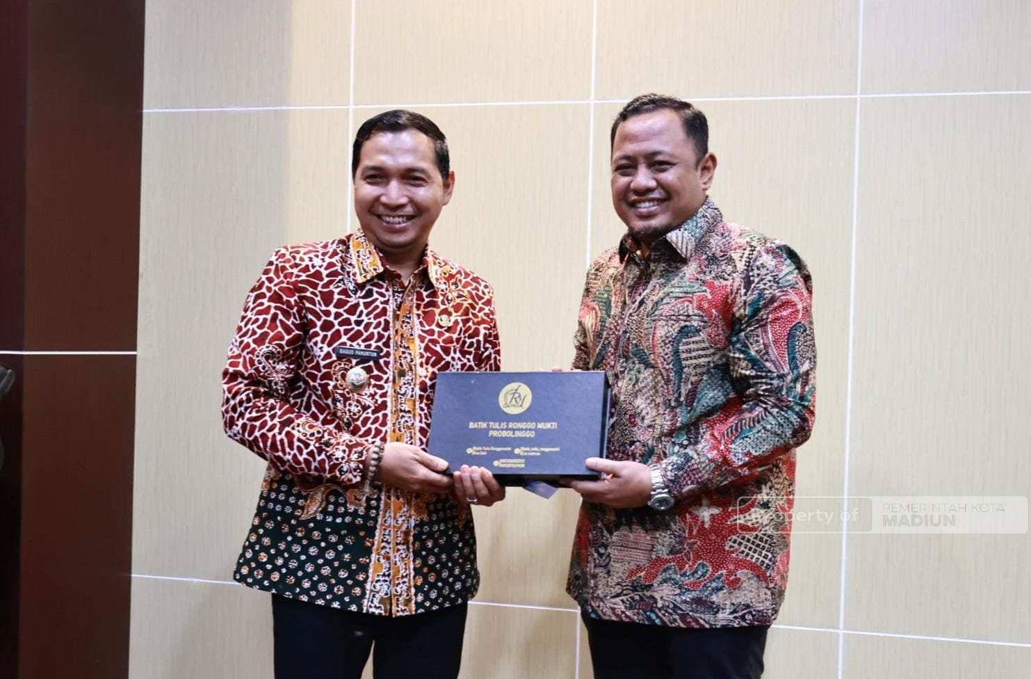Rapat Paripurna DPRD Kota Madiun, Delapan Fraksi Sampaikan Pandangan Umum atas Raperda Pertanggungjawaban APBD Tahun Anggaran 2025