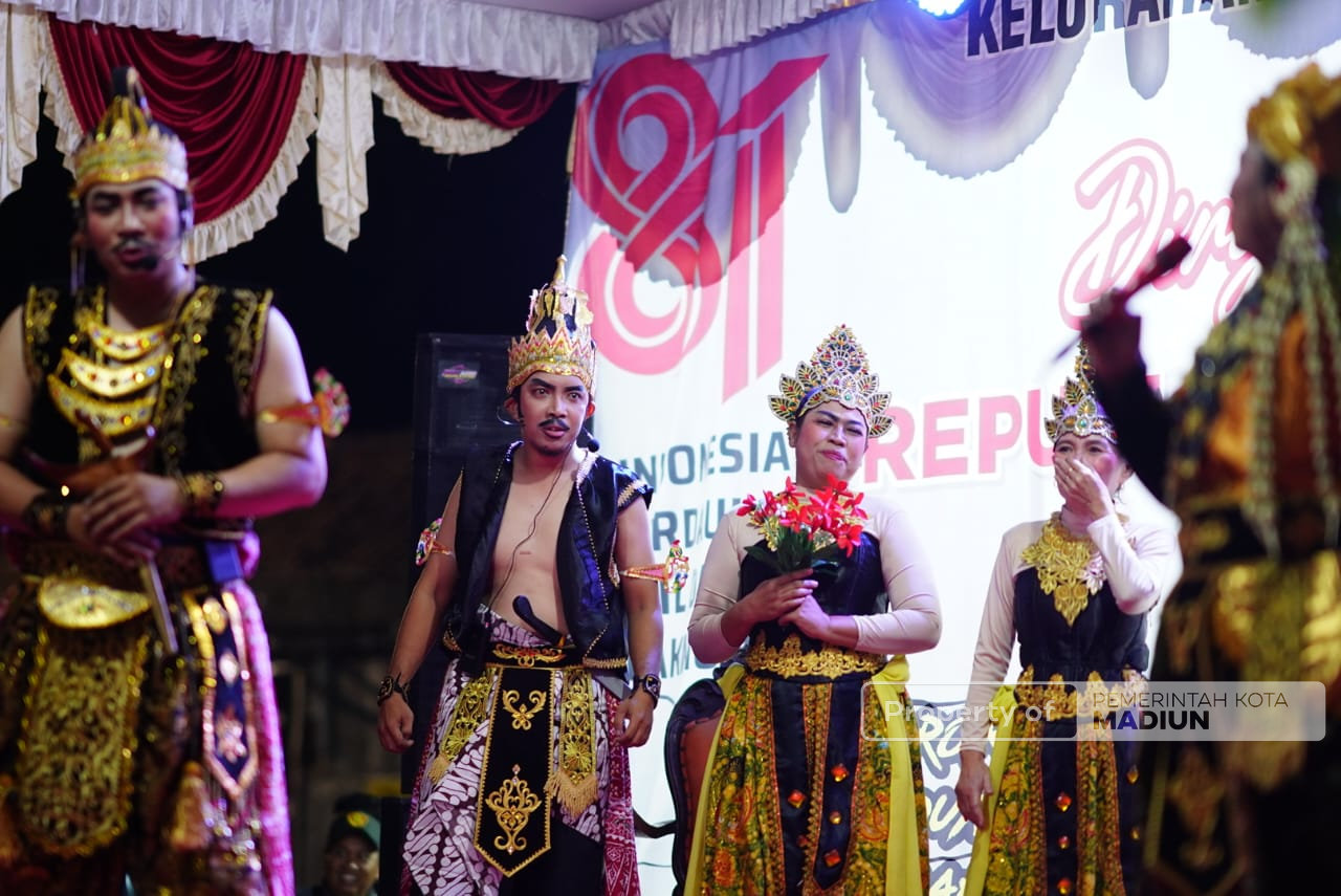 Dari Panggung Seni, Plt Wali Kota Dorong Budaya Jadi Penggerak Ekonomi Kelurahan
