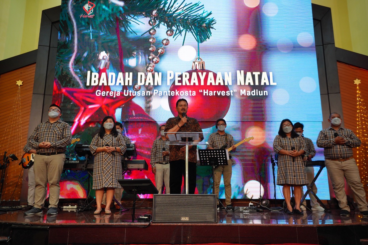 Tinjau Pelaksanaan Ibadah Natal di Empat Gereja, Wali Kota: Kota Kita Makin Baik Berkat Doa Semuanya