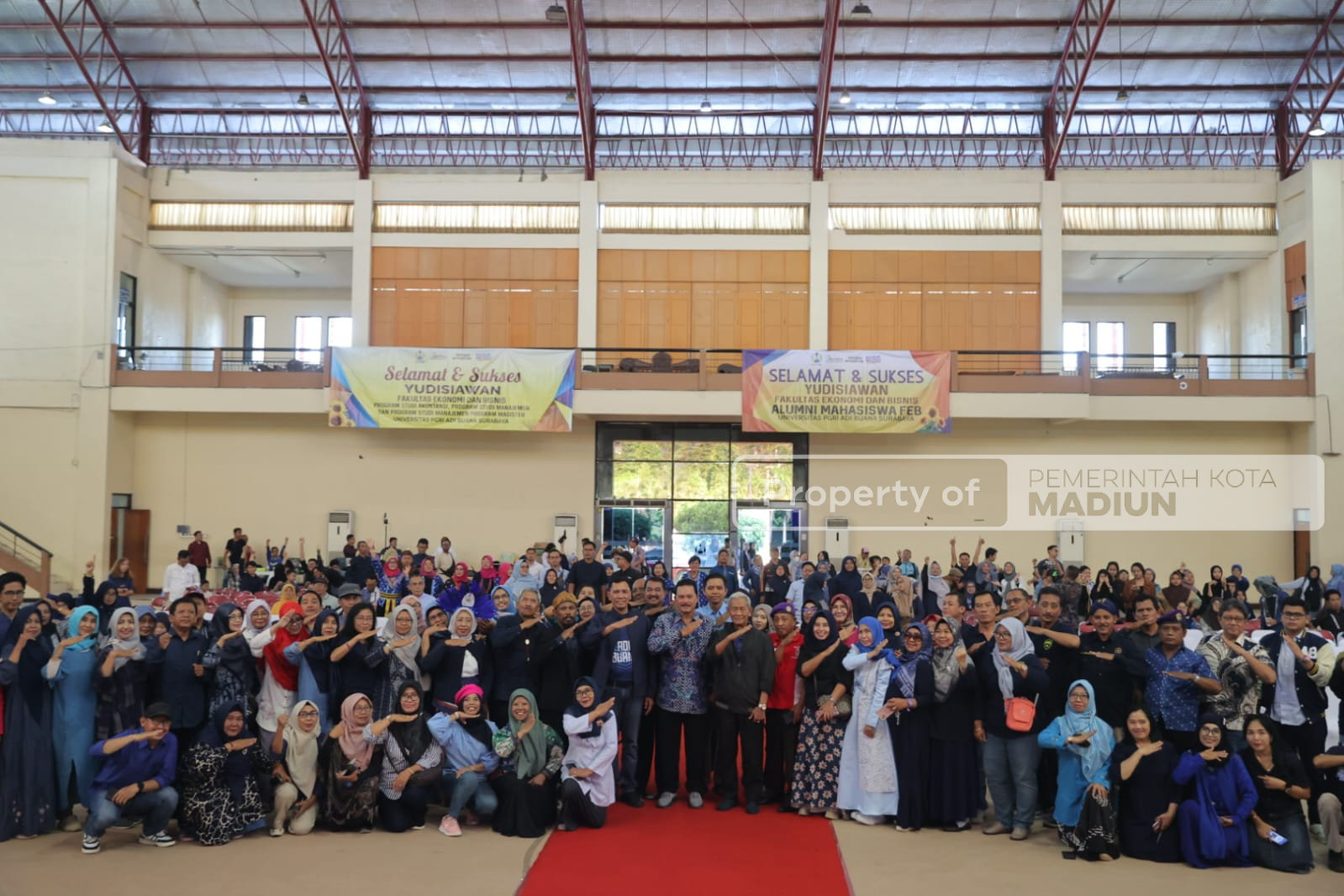 Kembali ke Almamater, Wali Kota Madiun Beri Motivasi di Temu Alumni Unipa Surabaya