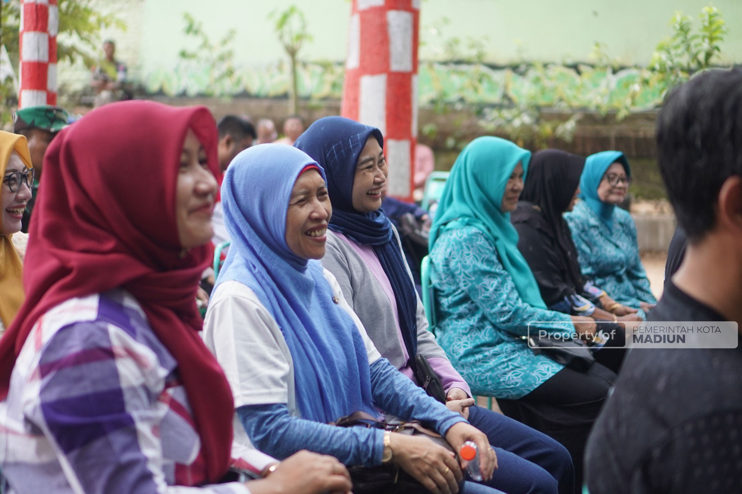 Resmi Dibuka Plt Wali Kota Madiun, Pasar Mbabrik Jadi Ruang Baru Pengembangan UMKM Warga