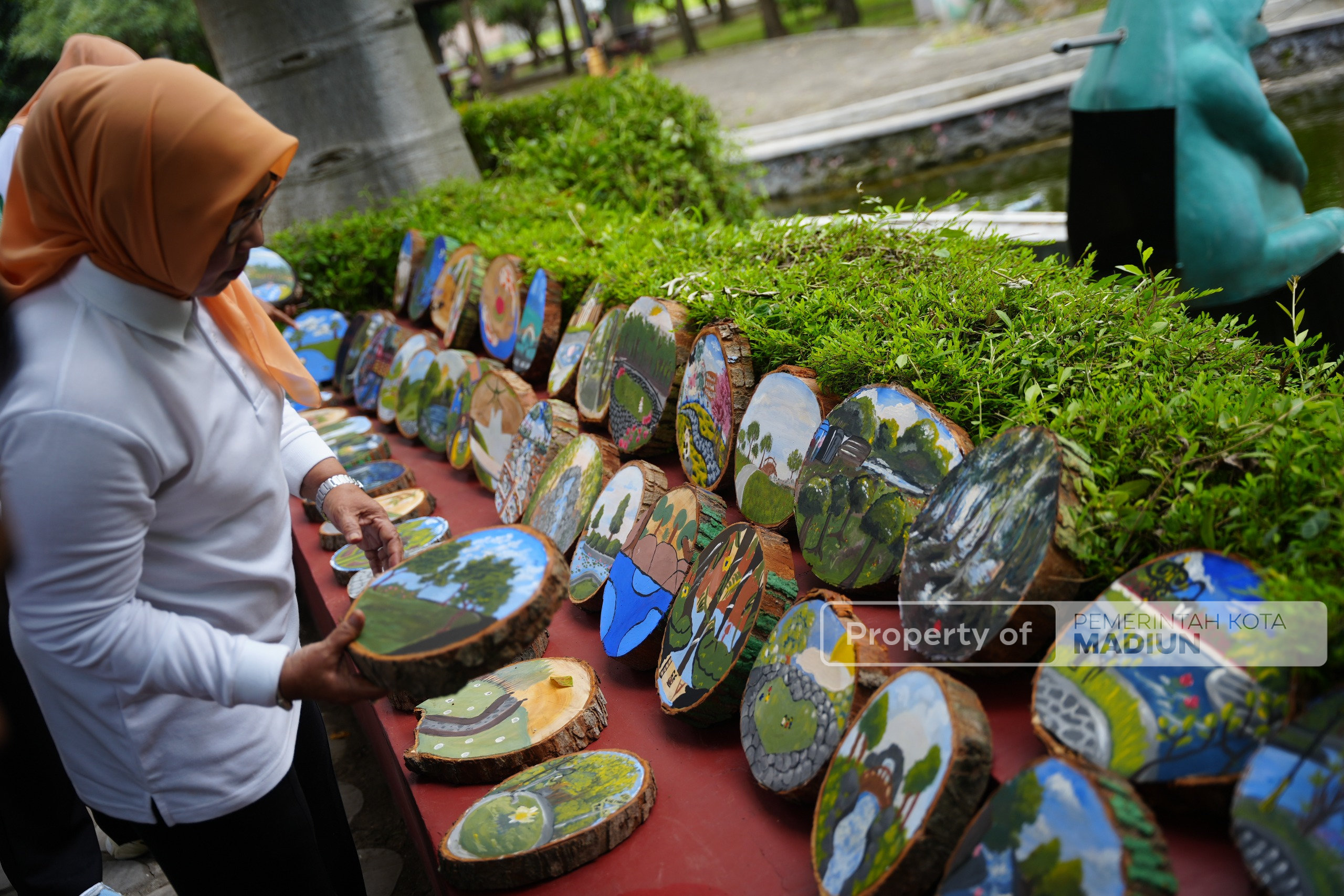 RTH Kota Madiun Jadi Wadah Kreativitas Pelajar, Wali Kota Dorong Seni Anak untuk Pelestarian Lingkungan