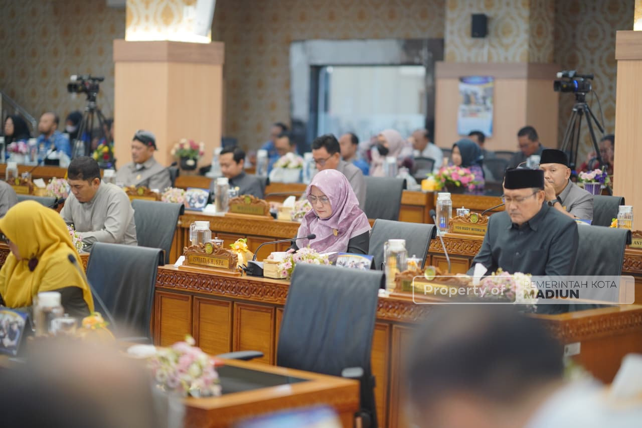 Jawab Pandangan Fraksi-Fraksi DPRD, Plt Wali Kota Tegaskan Komitmen Perkuat Tata Kelola Keuangan Daerah