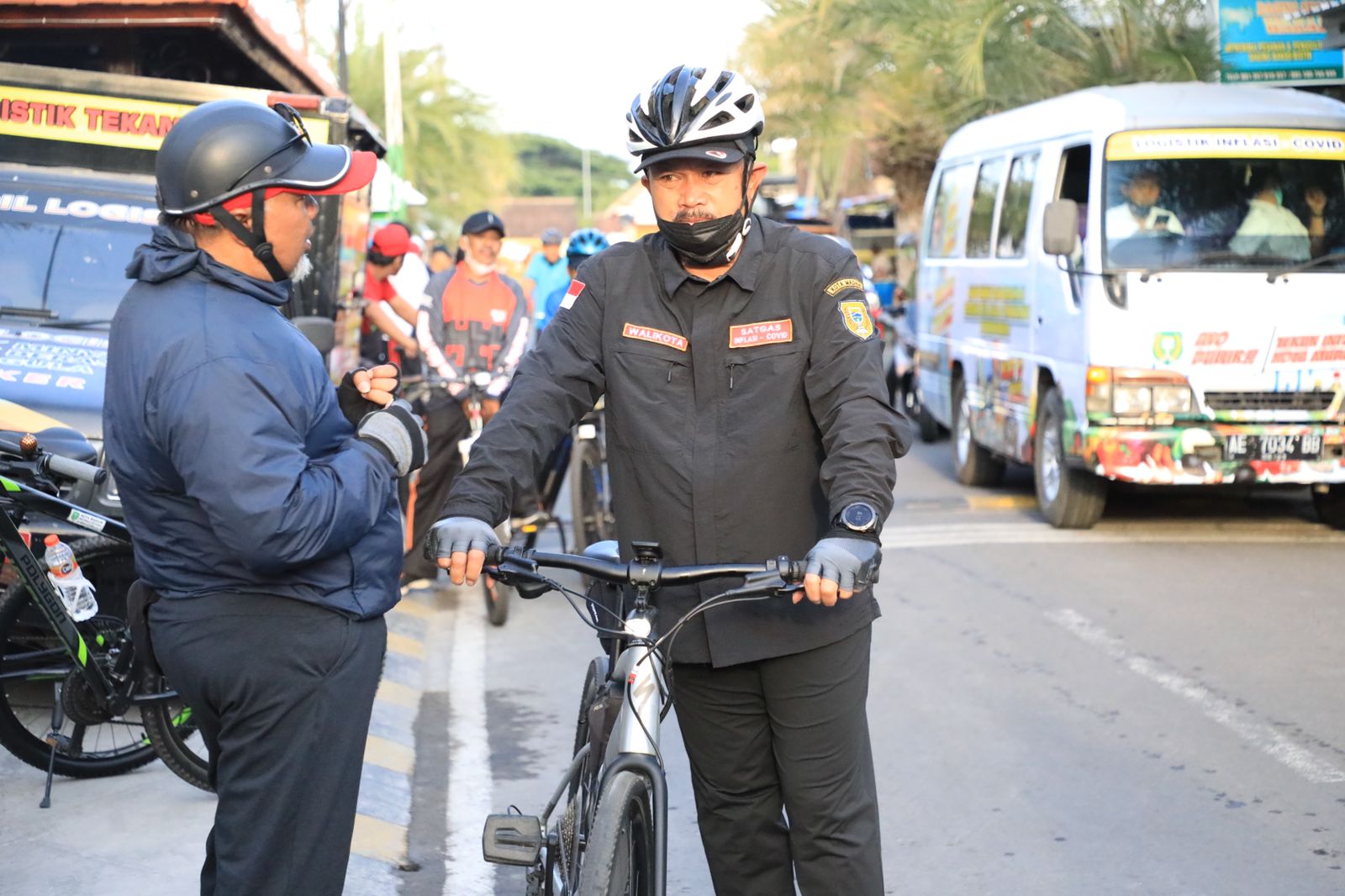 Sembari Gowes Pagi, Wali Kota Cek Pembangunan Hingga Harga Bapok Antisipasi Inflasi
