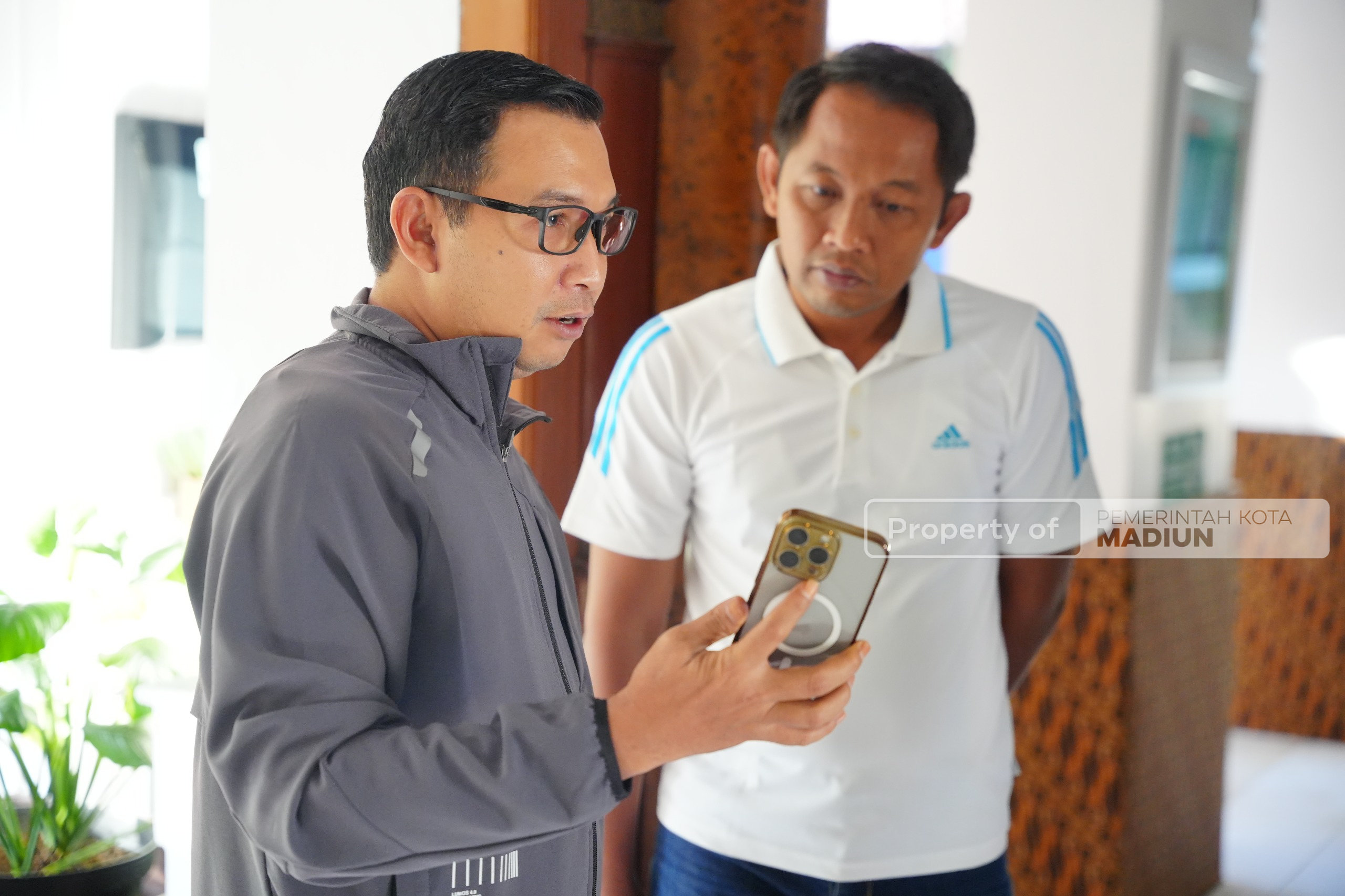Menjadi Narasumber Jurnal Nusantara Kompas TV, Plt Wali Kota Madiun Paparkan Inovasi Pasar Sleko sebagai Ruang Ekonomi Kreatif