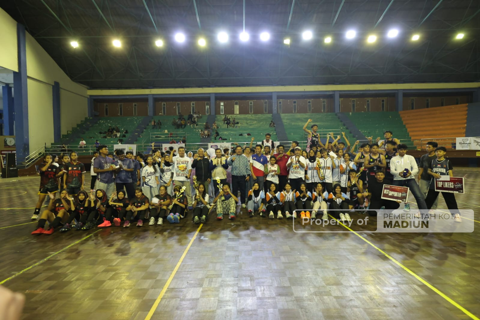 Tutup Junior Basket Vaganza di GOR Wilis, Wali Kota Harap Pembinaan Atlet Muda Berkelanjutan