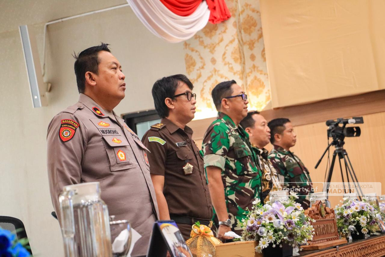 Rekomendasi DPRD atas LKPJ 2025 Diserahkan, Plt Wali Kota : Jadi Acuan Perbaikan ke Depan