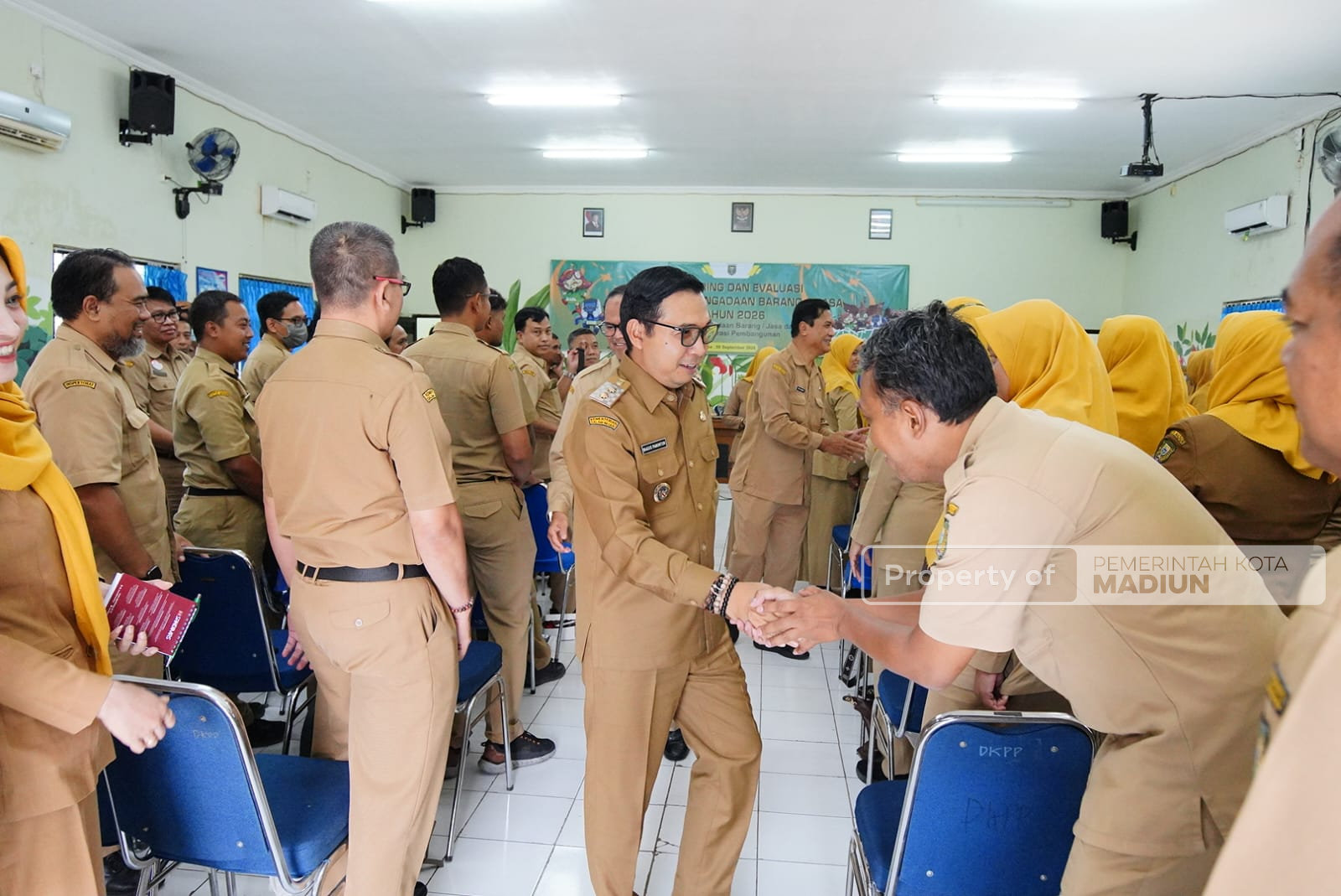 Jadi Narasumber Monitoring Pengadaan Barang/Jasa, Plt Wali Kota Madiun Dorong Percepatan dengan Utamakan Kualitas