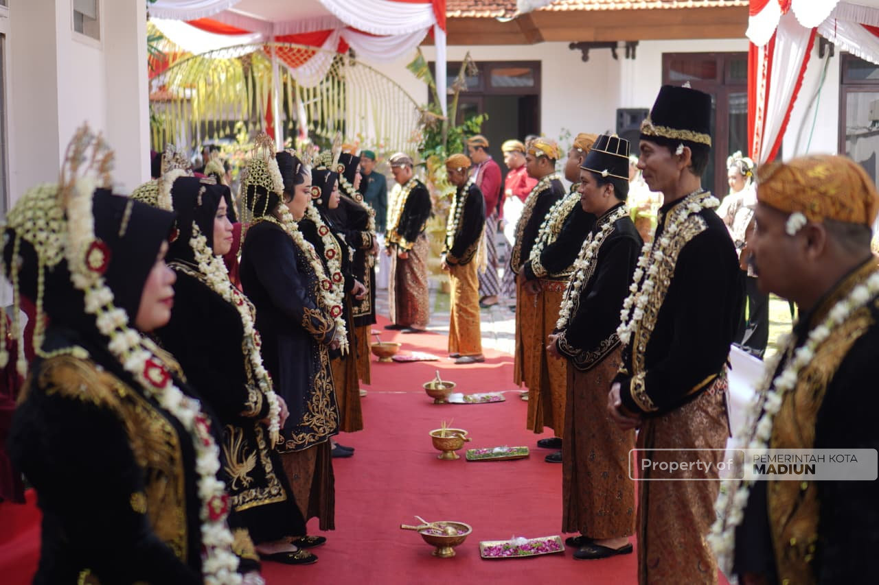 Lestarikan Warisan Budaya, Pemkot Madiun Hadirkan Prosesi Akad Nikah dan Lomba Tata Rias Pengantin Adat dalam Rangka HUT ke-108