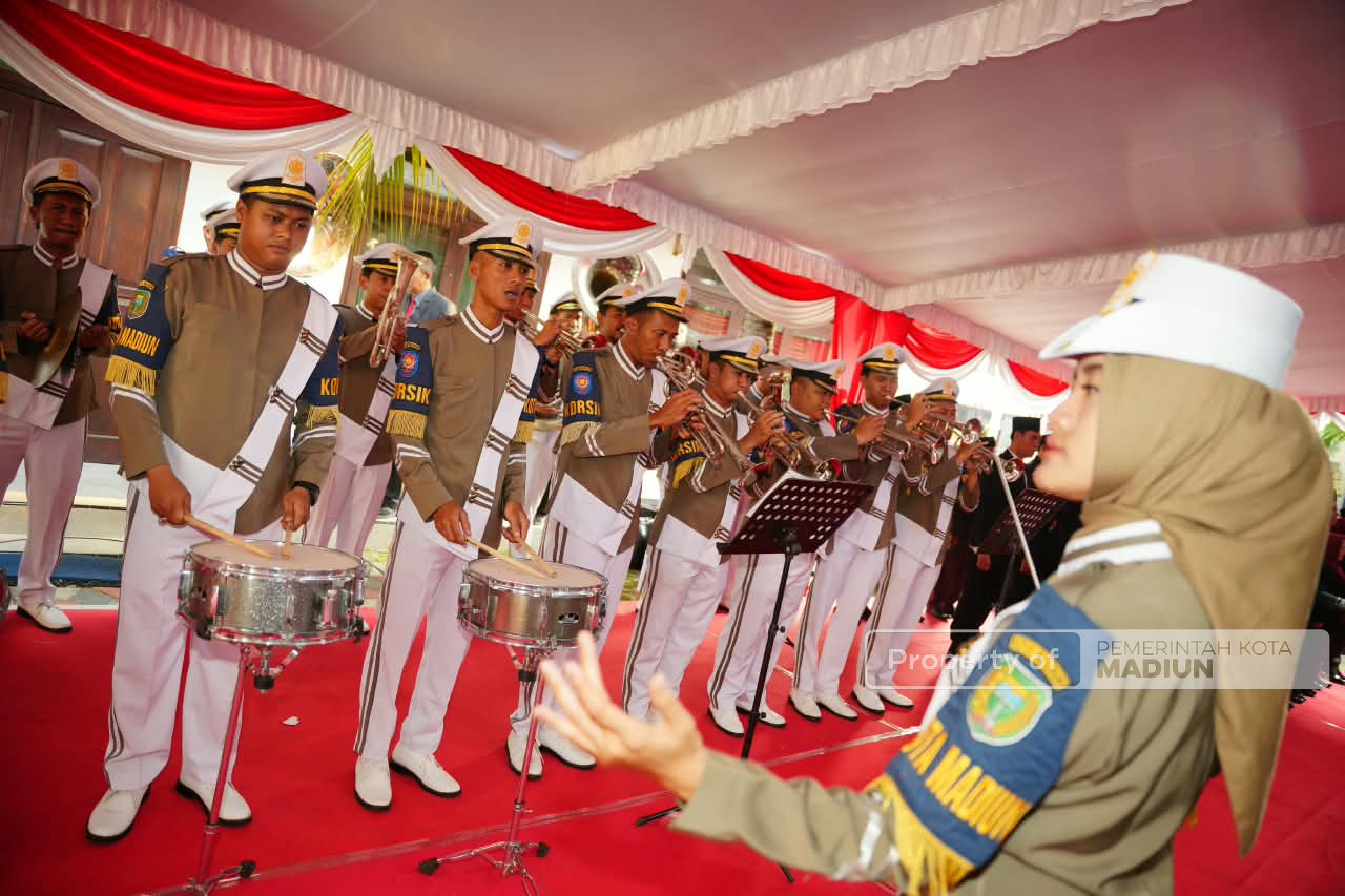 62 Paskibraka Kota Madiun Resmi Dikukuhkan, Plt Wali Kota Tekankan Tugas Mengawal Perjuangan Bangsa