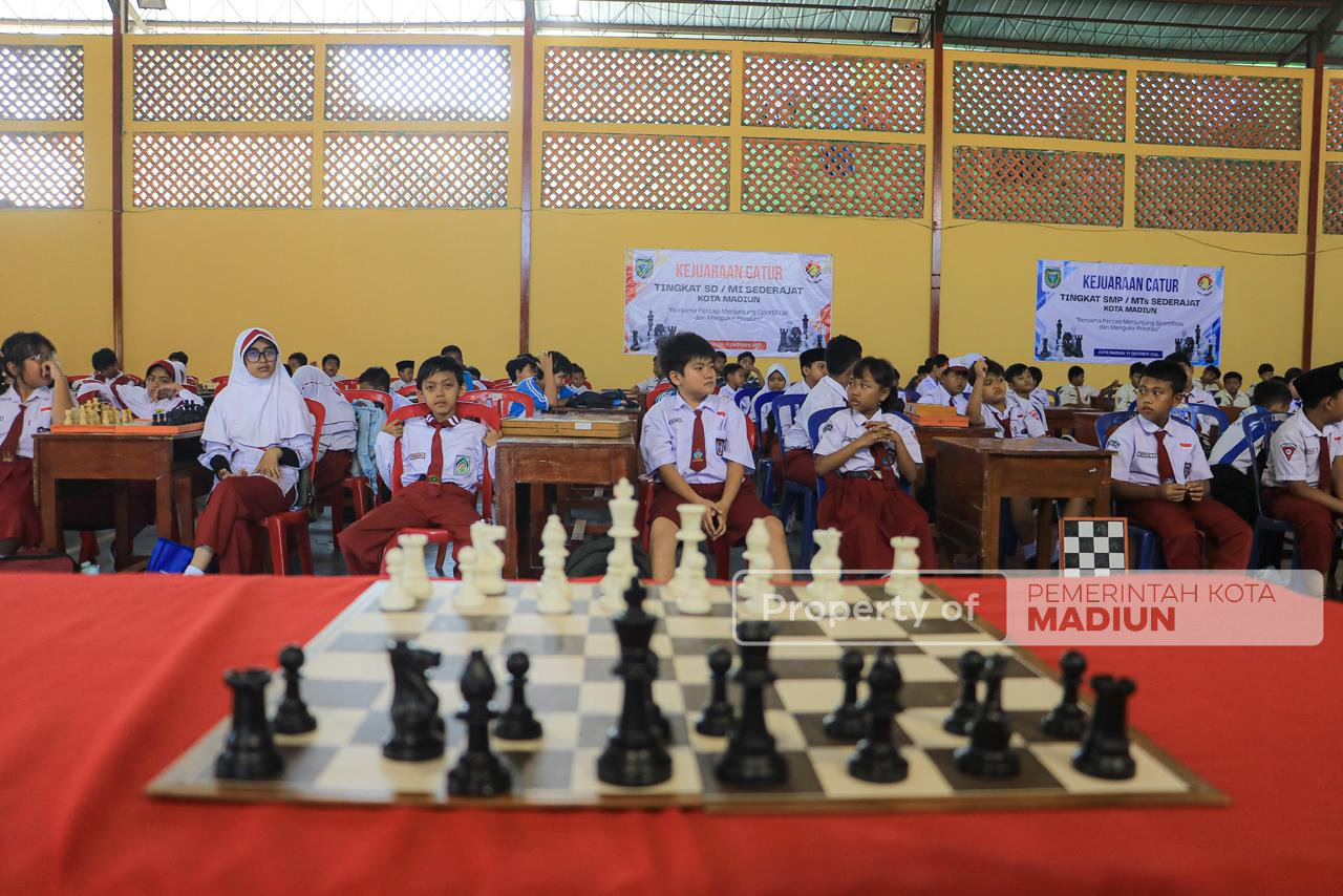 Wakil Wali Kota Madiun Buka Kejuaraan Catur Pelajar 2025, Dorong Prestasi dan Promosi Kota Lewat Catur