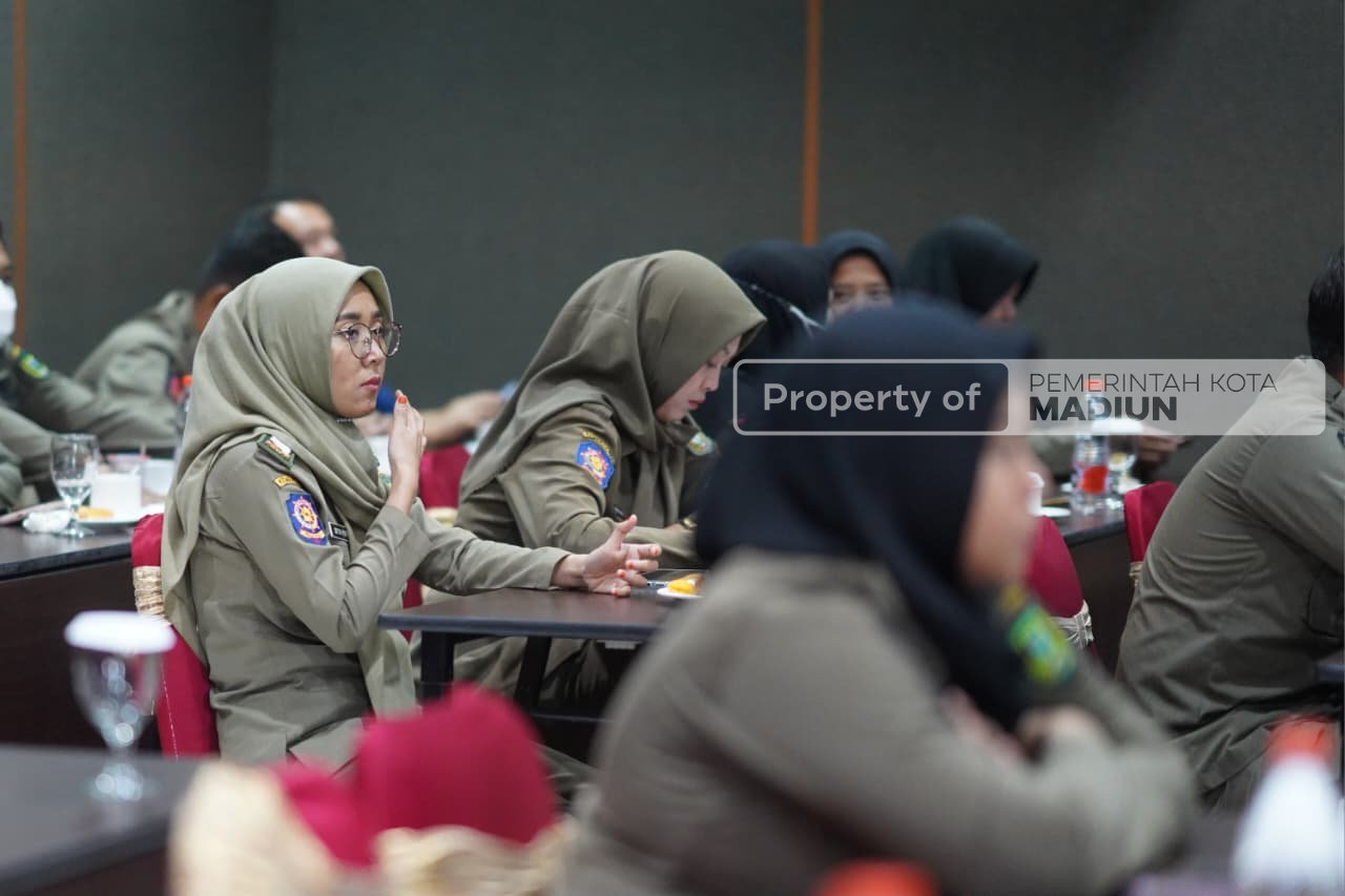 Buka Bimtek Satpol PP dan Damkar, Wakil Wali Kota Madiun Tekankan Pelayanan bagi Masyarakat
