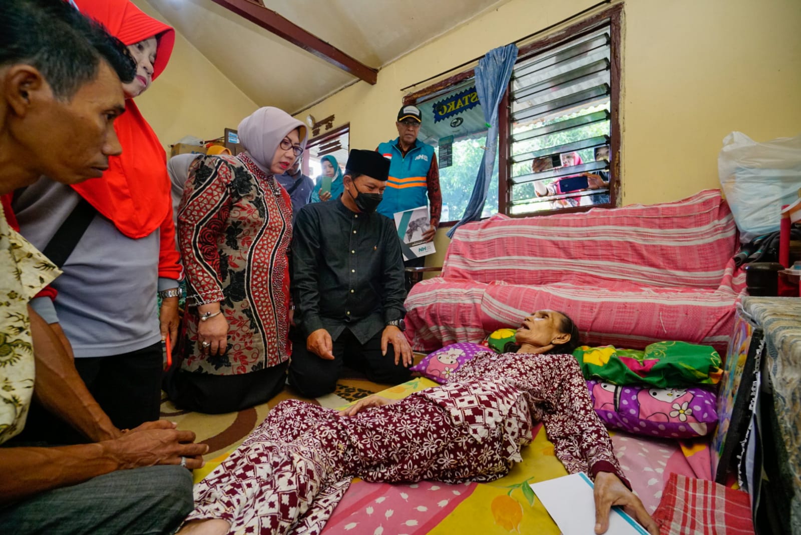 Saling Berbagi, Wali Kota Salurkan Bantuan dari Nurul Hayat