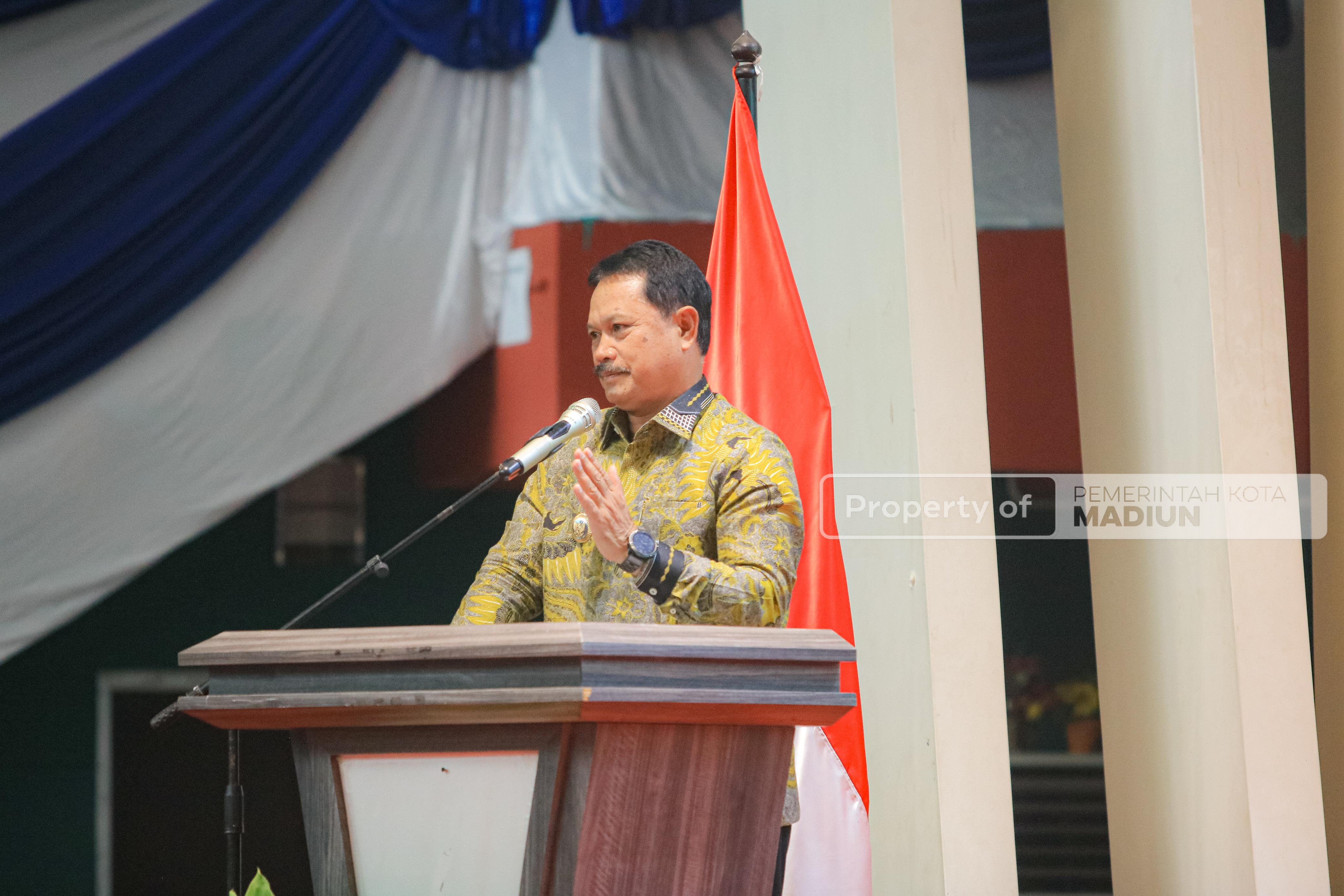 Wali Kota Madiun Apresiasi Perkembangan Perguruan Tinggi dalam Simposium FSTPT di PPI Madiun