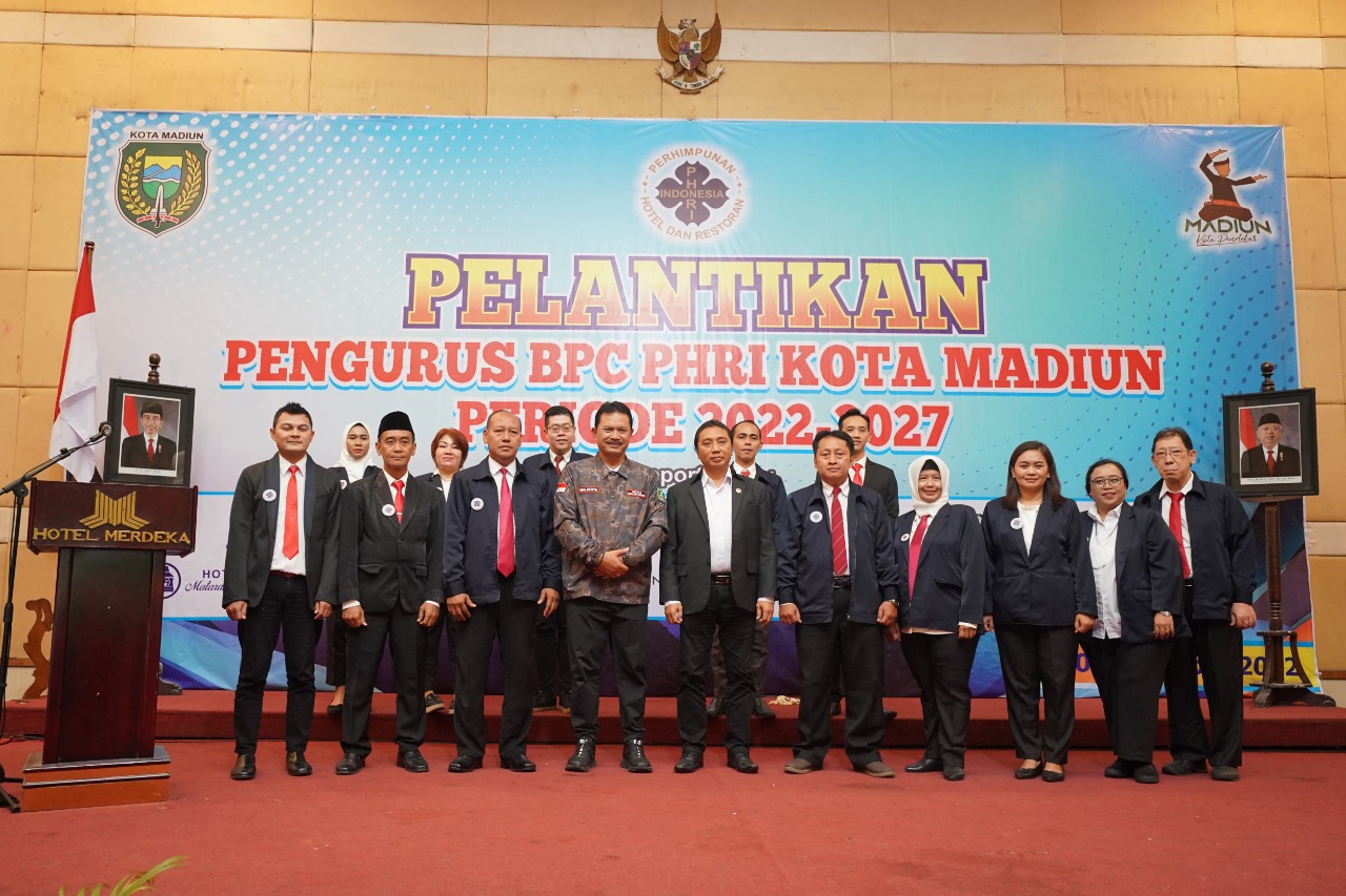 Kukuhkan Pengurus BPC PHRI Kota Madiun  Periode 2022-2023, Wali Kota Pesan Sinergi Bersama Membangun Kota