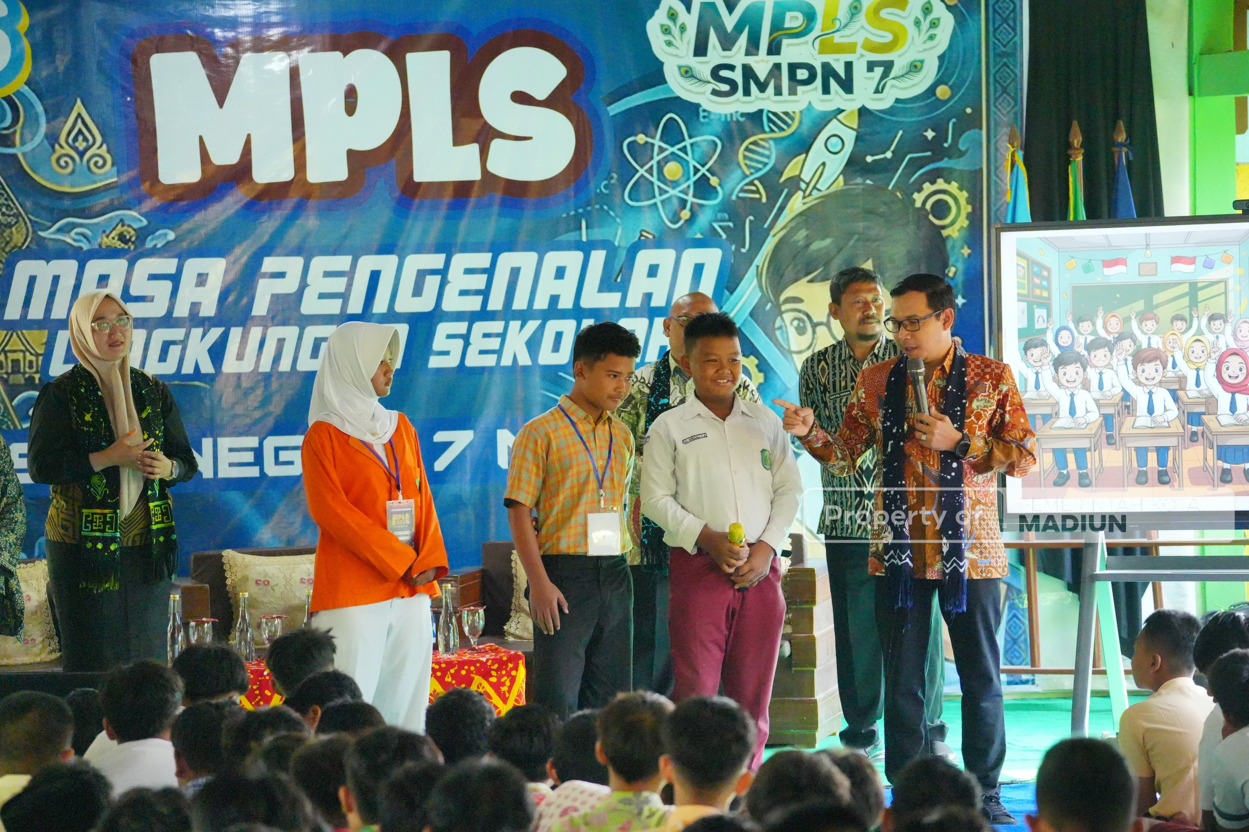 Isi Materi MPLS di SMP 7, Plt Wali Kota Tanamkan Nilai Antikorupsi dan Semangat menggapai Mimpi