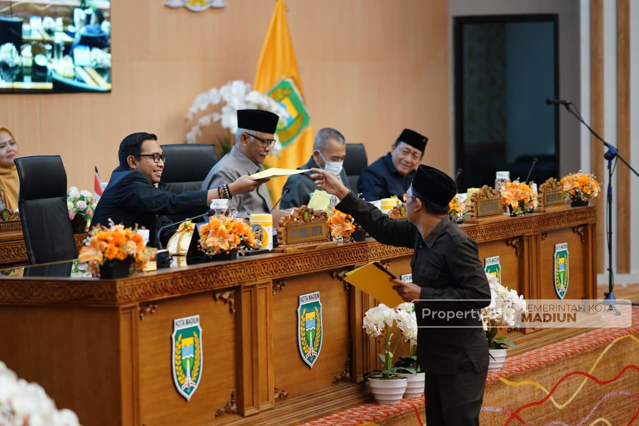 Delapan Fraksi DPRD Setujui Raperda Perubahan APBD 2026, Plt Wali Kota Pastikan Catatan Jadi Perhatian