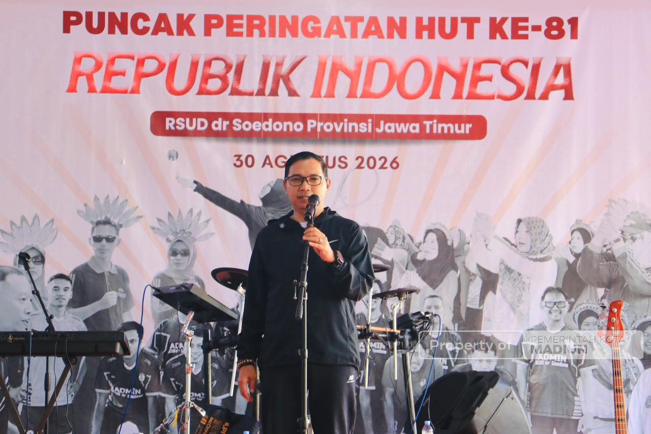 Hadiri Jalan Santai RSUD dr Soedono, Plt Wali Kota Pesan Semangat Melayani Masyarakat Terus Dijaga
