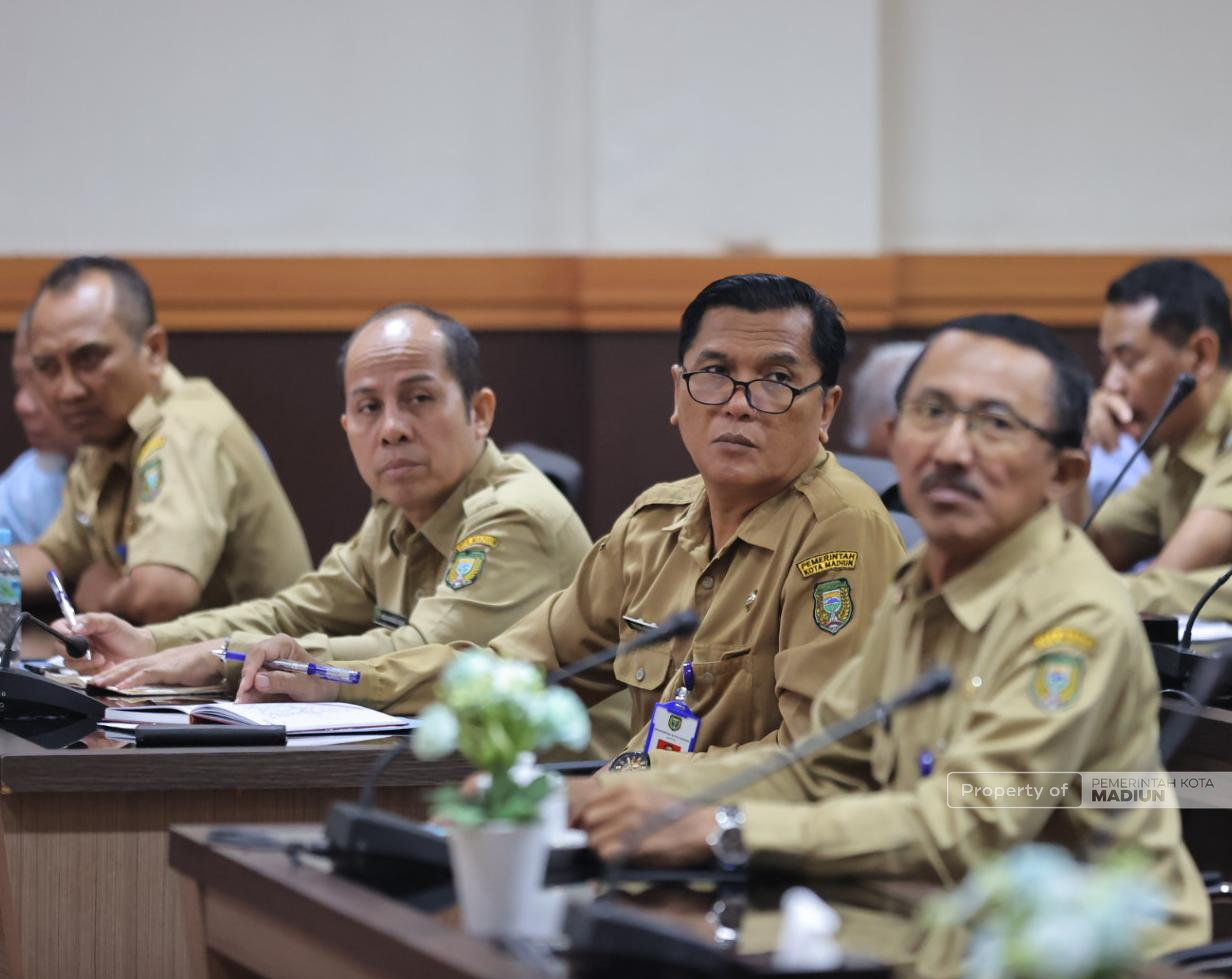 Gelar Rapat Dinas Pemkot Madiun, Plt Wali Kota Tekankan Kinerja ASN dan Penataan Kota