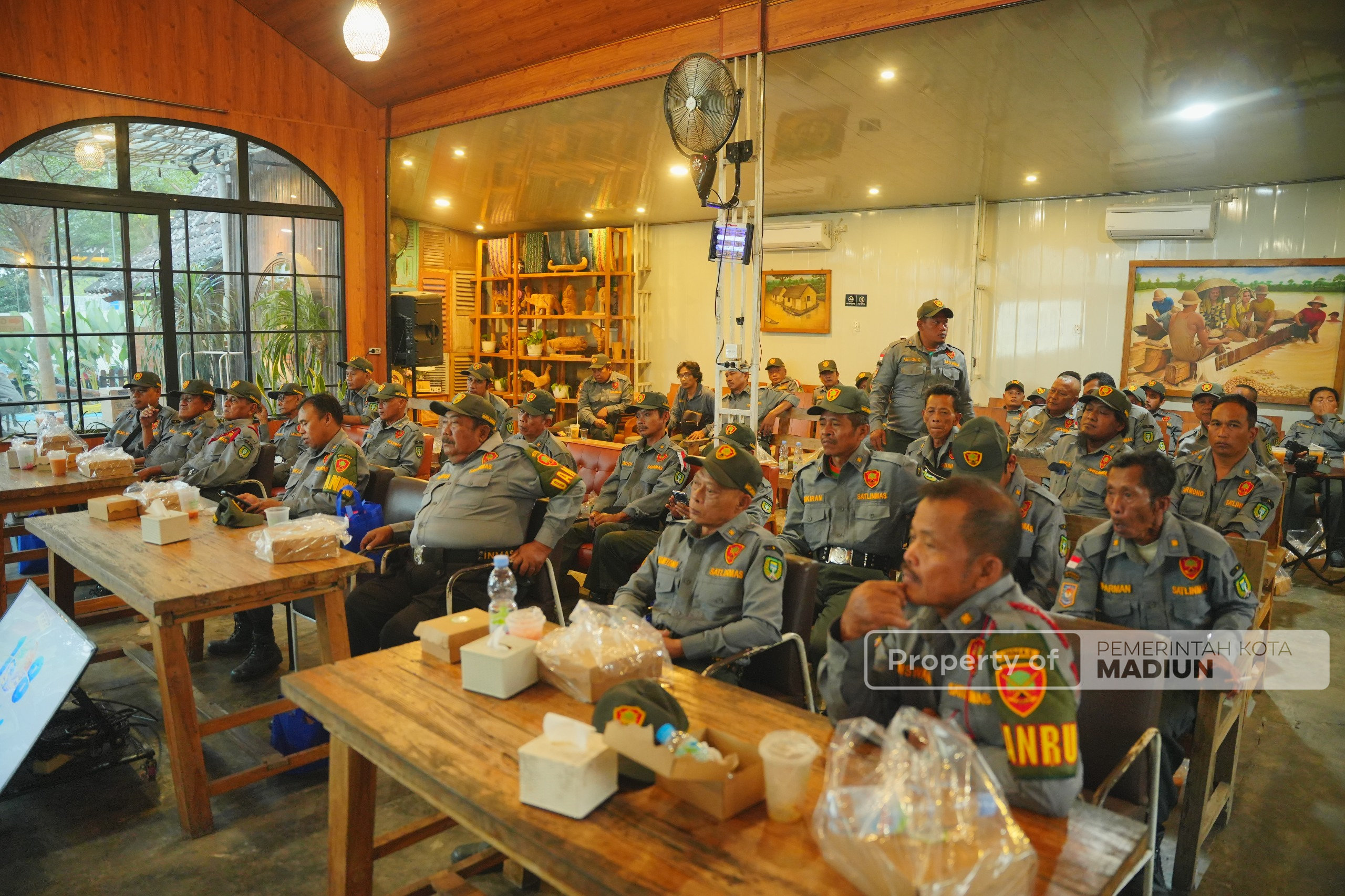 Sosialisasi Barang Kena Cukai Ilegal Kepada Satlinmas Kecamatan Taman, Plt Wali Kota Satlinmas Wajib Paham Aturan Cukai