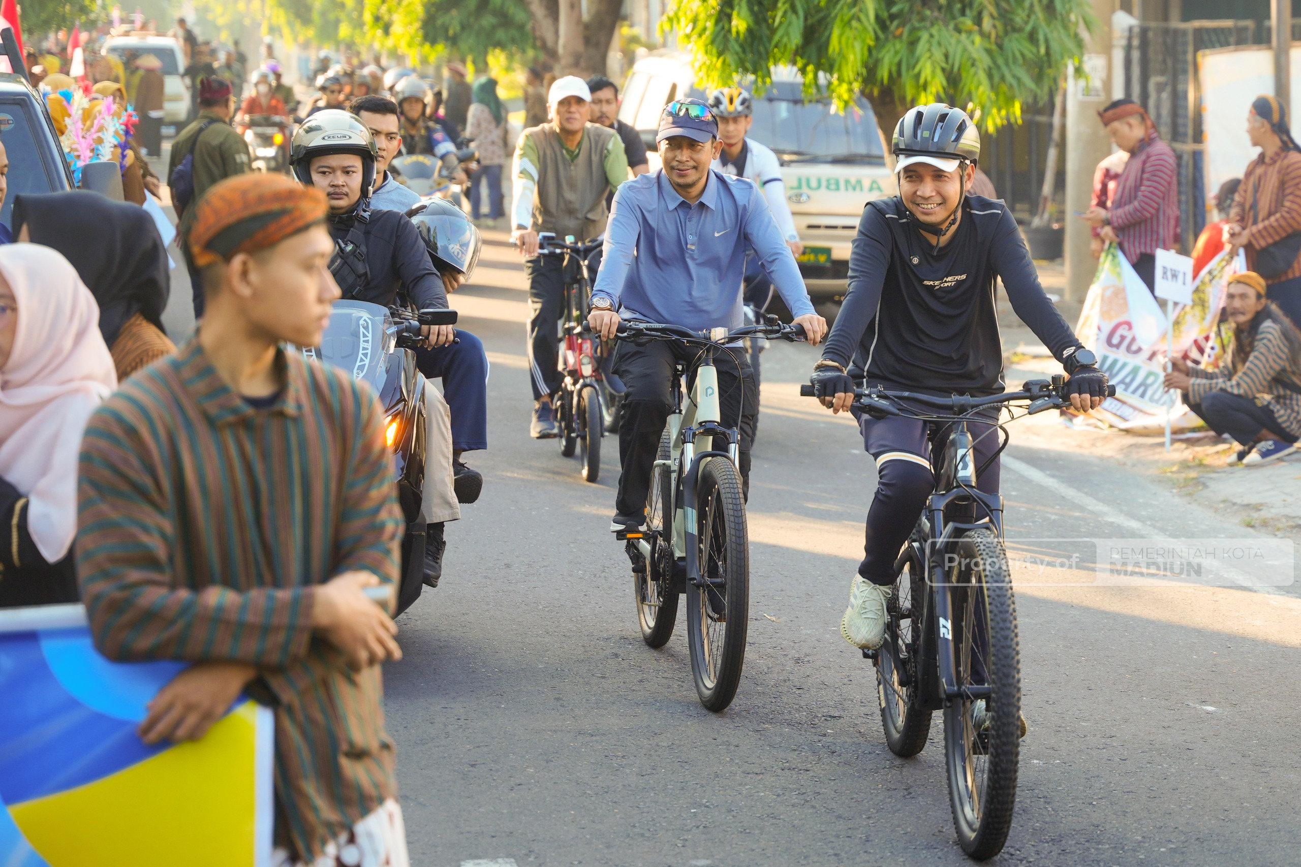 Plt Wali Kota Madiun Tegaskan Komitmen Lestarikan Budaya saat Berangkatkan Kirab Bersih Desa Kartoharjo