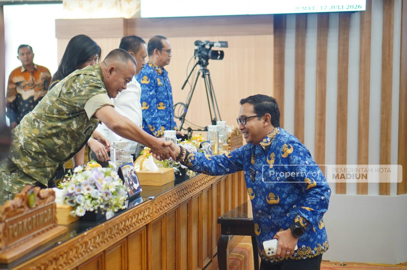 Jawab Pandangan Fraksi-Fraksi DPRD, Plt Wali Kota Tegaskan Komitmen Perkuat Tata Kelola Keuangan Daerah