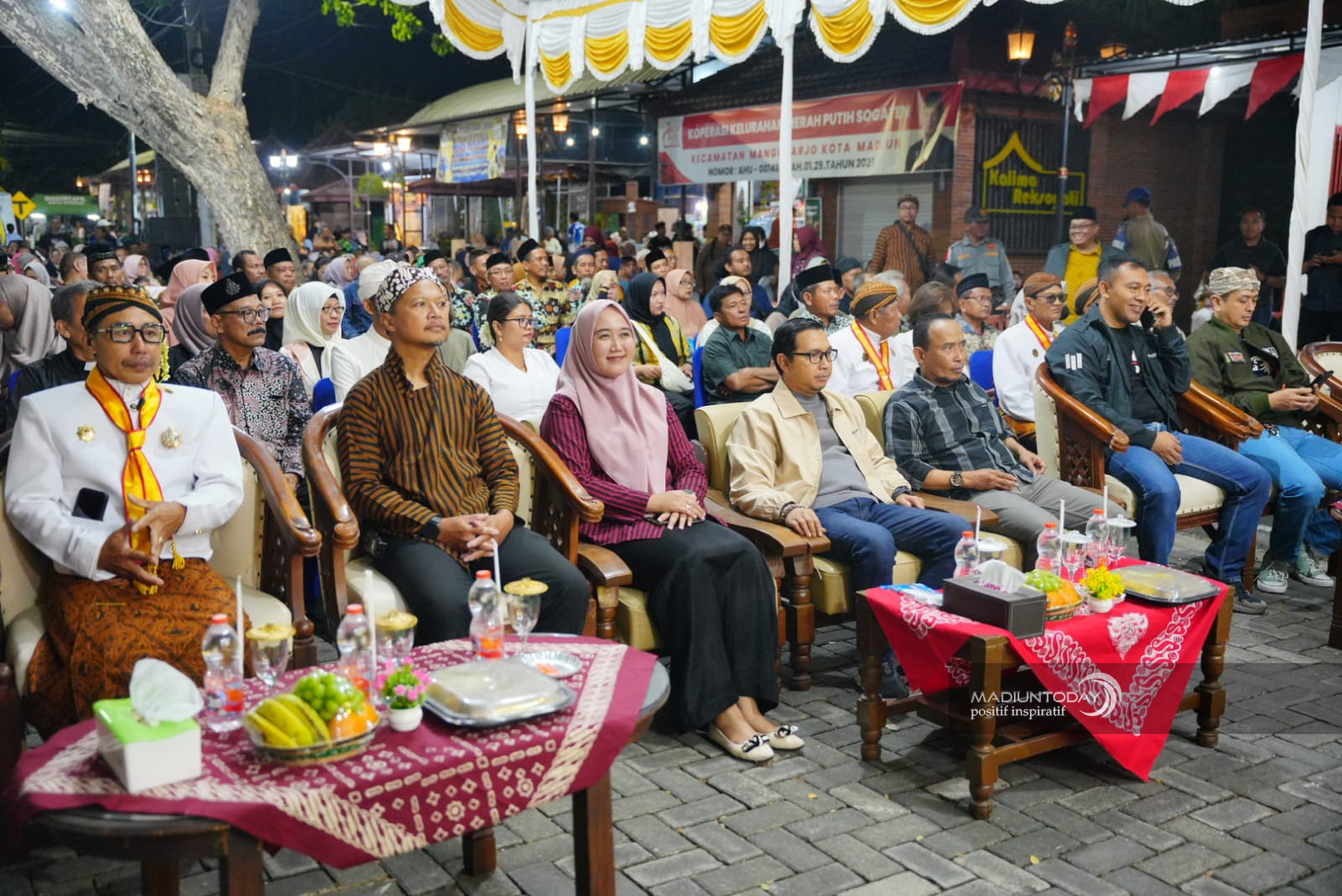 Bersih Desa Sogaten Jadi Panggung Budaya, Plt Wali Kota Dorong Pelestarian Budaya dan Penguatan Ekonomi Kelurahan