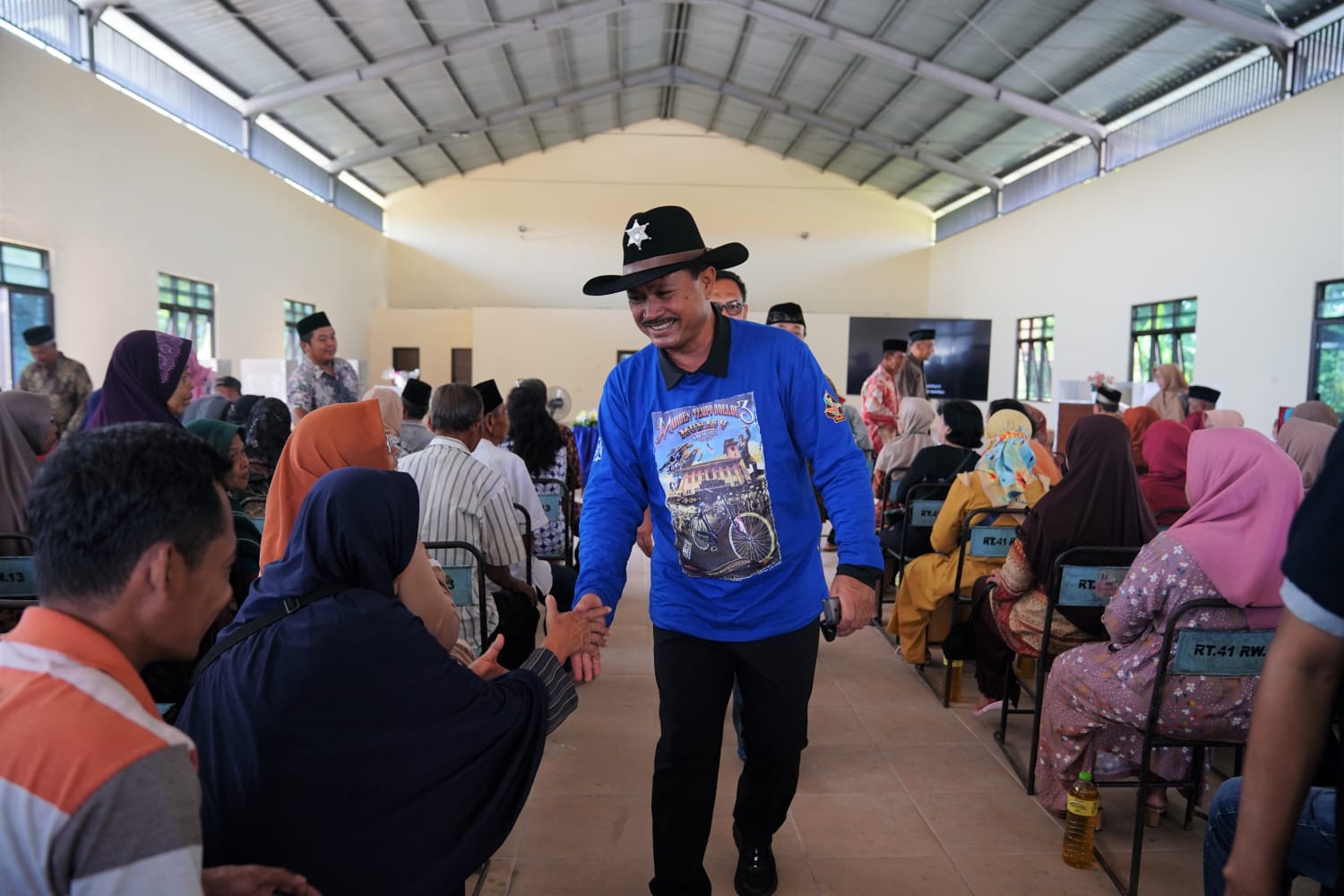Saksikan Prosesi Pecah RT Warga Kelurahan Taman, Wali Kota Imbau Stakeholder Segera Urus Dokumen Administrasi