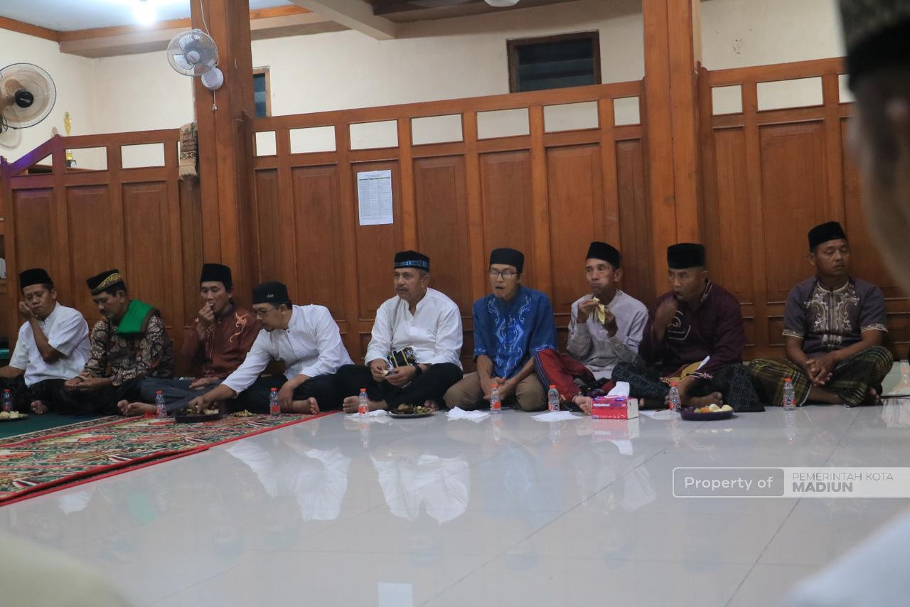 Lewat Safari Ramadan, Pemkot Madiun Perkuat Kepedulian Sosial dan Dukungan untuk Masjid
