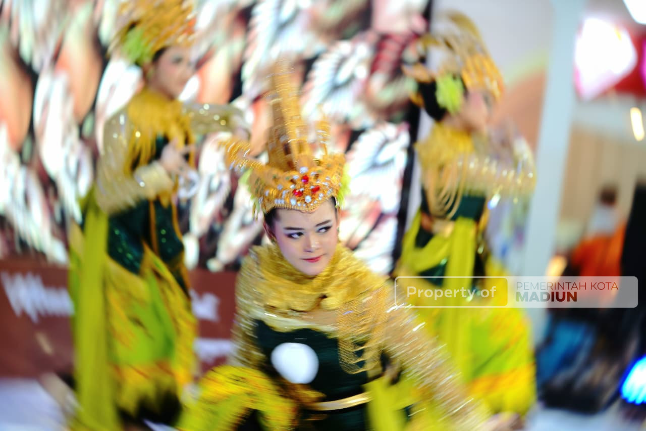 Resmi Buka Student Performance Vol. 4 Sang Penari, Wawali Madiun Sebut Seni Tari Jadi Motor Ekonomi Kreatif