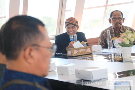 Pemkot Madiun Evaluasi Kinerja Penyedia Jasa Konstruksi dan Catering, Tegaskan Transparansi dan Pengelolaan Sampah