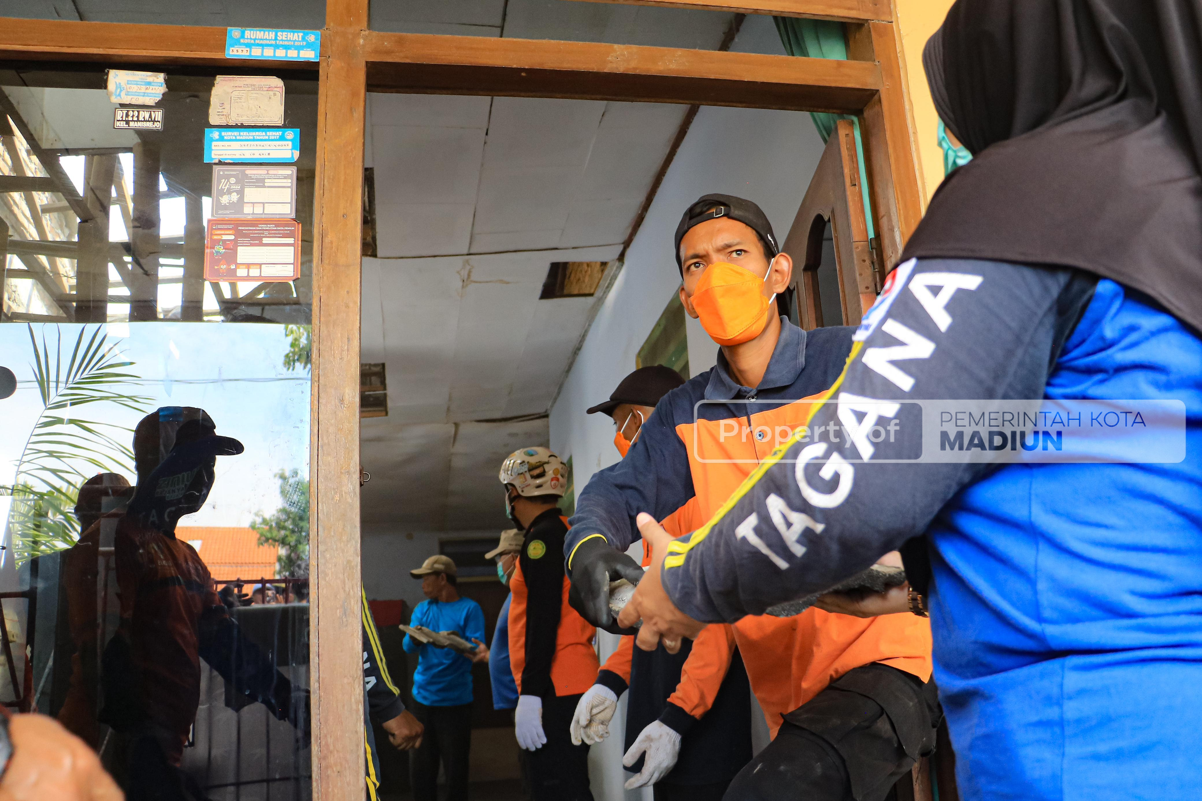 Sinergi Pemkot dan Baznas, Wali Kota Maidi Tinjau Rumah Warga yang Dapat Bantuan Perbaikan