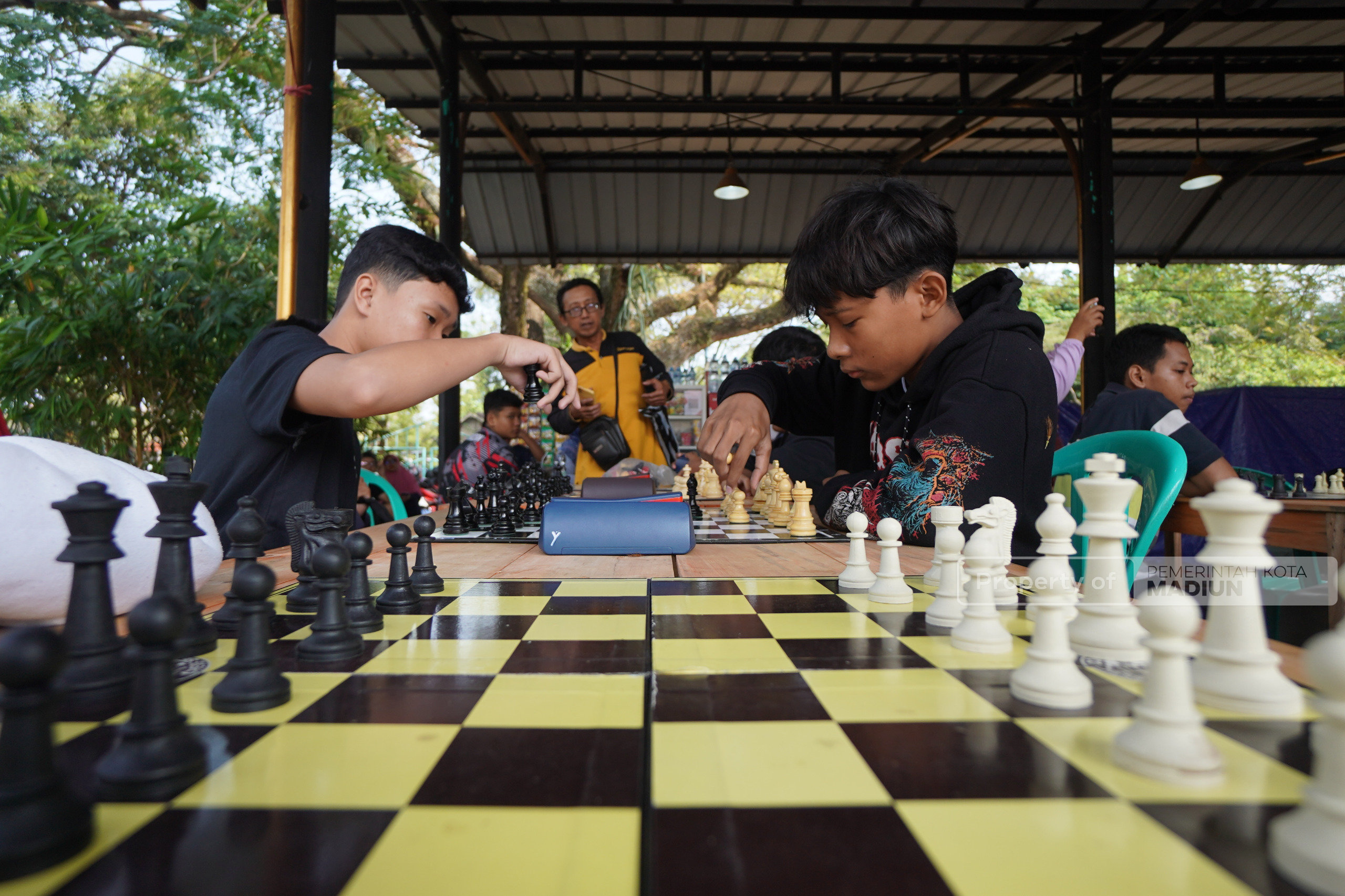 Buka Turnamen Catur Bung Karno Fest, Plt Wali Kota Madiun Dorong Olahraga Jadi Wadah Pembinaan Atlet dan Penggerak Ekonomi Warga