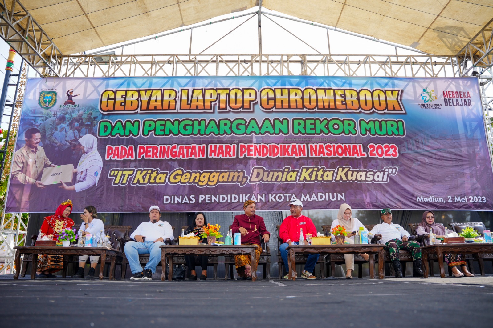 Peringatan Hardiknas, Wali Kota: Kita Siapkan Generasi Emas 2045 Melalui Program Laptop