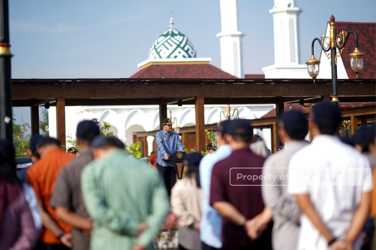 Gelar Apel Pejabat Struktural, Wali Kota Tegaskan ASN Harus Melayani Masyarakat