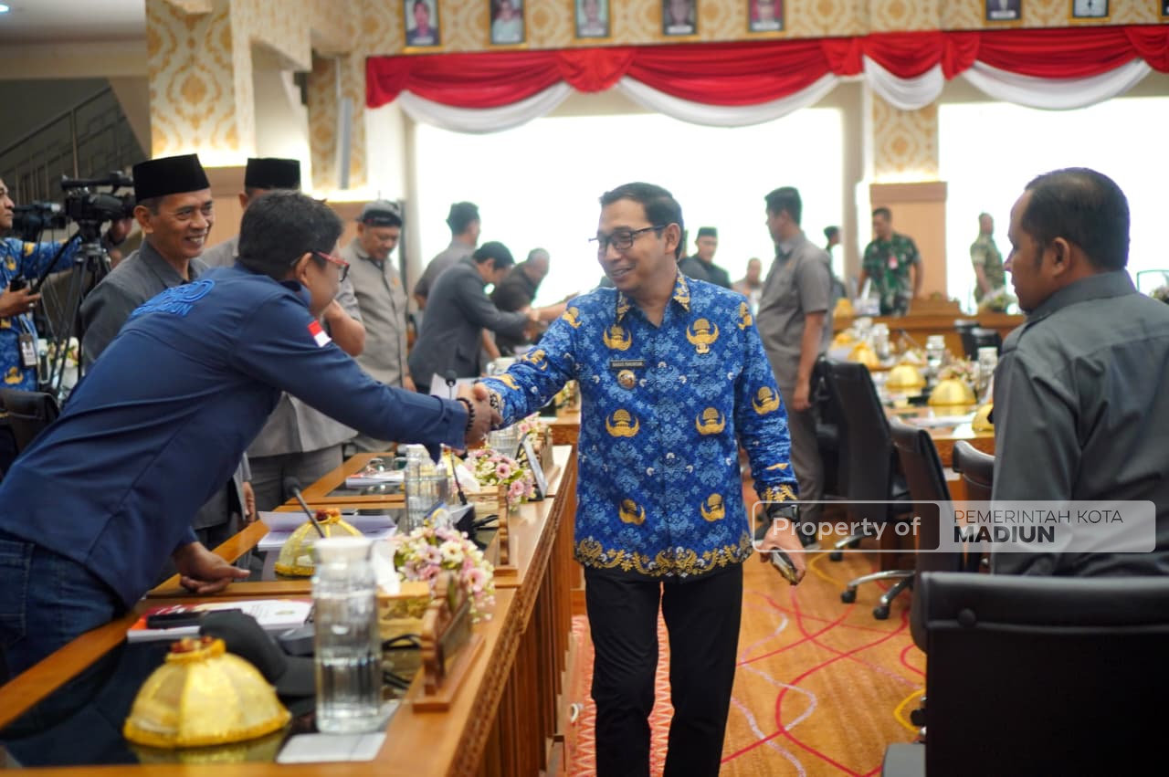 Jawab Pandangan Fraksi-Fraksi DPRD, Plt Wali Kota Tegaskan Komitmen Perkuat Tata Kelola Keuangan Daerah