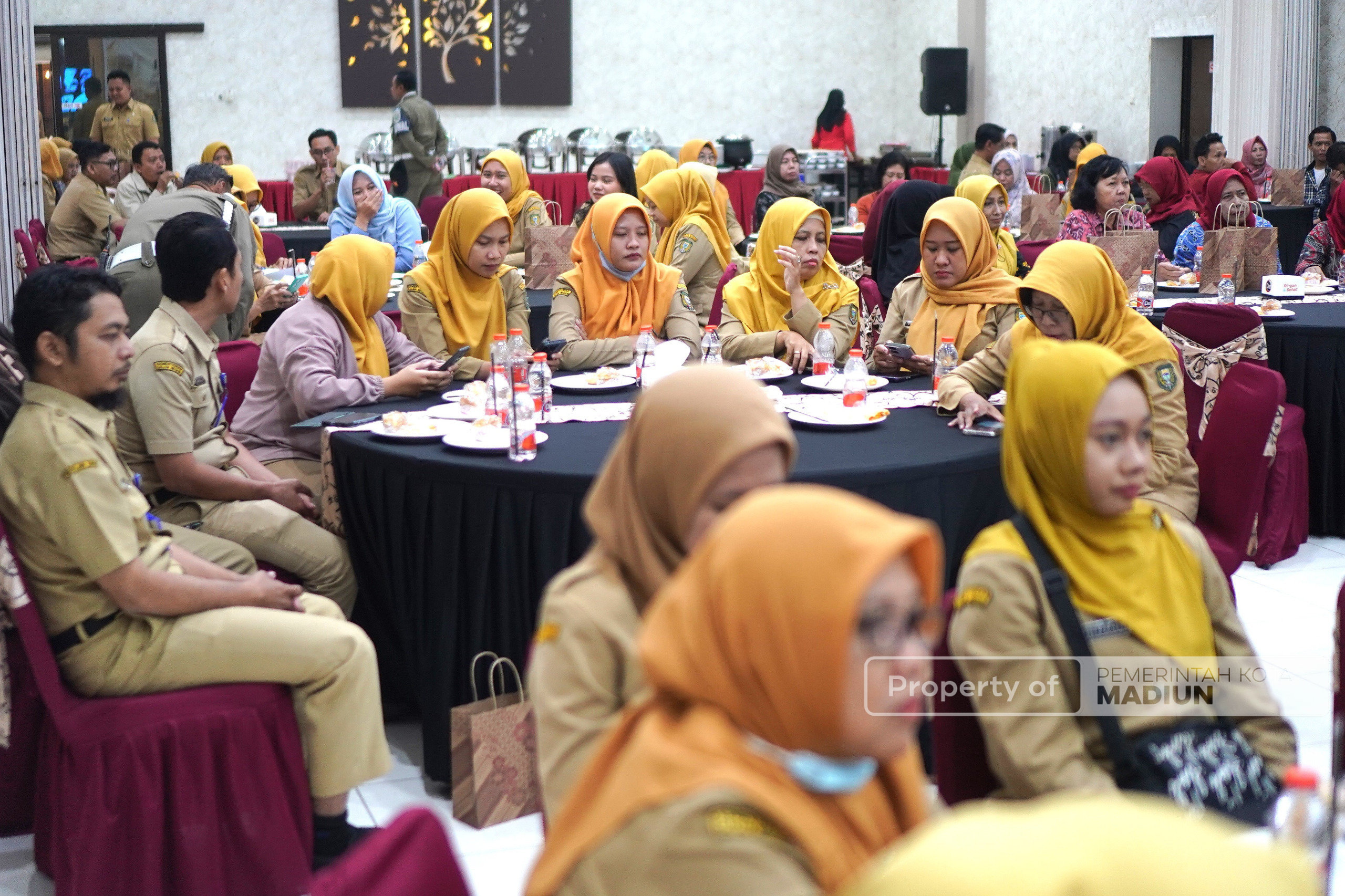 Buka Sosialisasi Optimalisasi PBJT, Plt Wali Kota Perkuat Kepatuhan Wajib Pajak