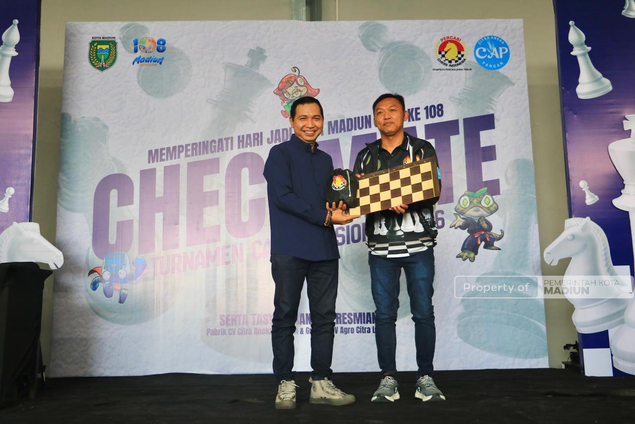 Buka Turnamen Catur dan Resmikan Pabrik Baru, Plt Wali Kota Madiun Harap Investasi dan Pembinaan Atlet Makin Berkembang