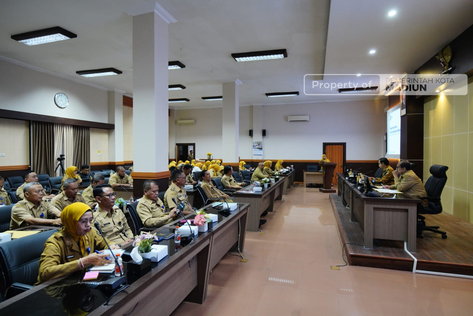 Plt Wali Kota Madiun Tekankan Penguatan Data Kelurahan dalam Rakor WBR dan Pemutakhiran DTSEN