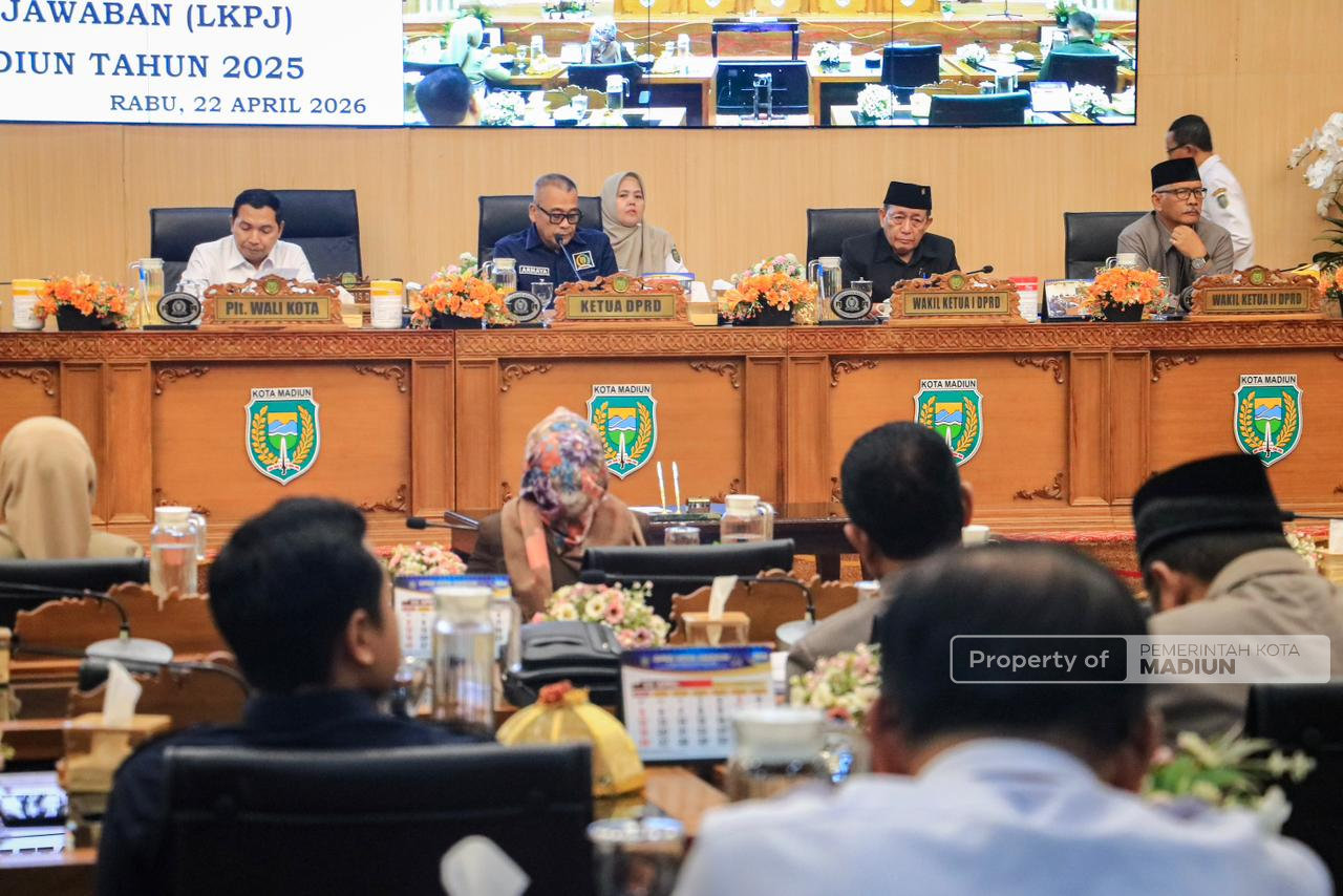 Rekomendasi DPRD atas LKPJ 2025 Diserahkan, Plt Wali Kota : Jadi Acuan Perbaikan ke Depan