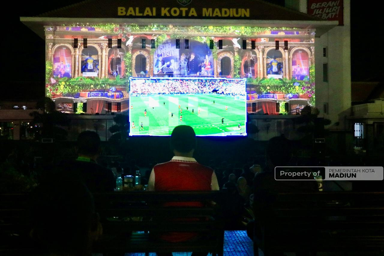 Nobar Final Liga Champions, Plt Wali Kota Turut Larut Bersama Masyarakat