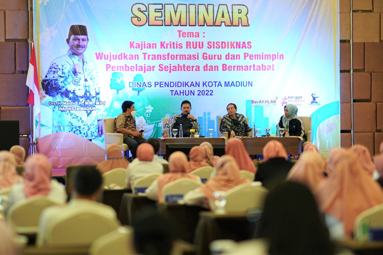 Jadi Narasumber Seminar RUU Sisdiknas, Wali Kota Harap Peningkatan Kompetensi Guru