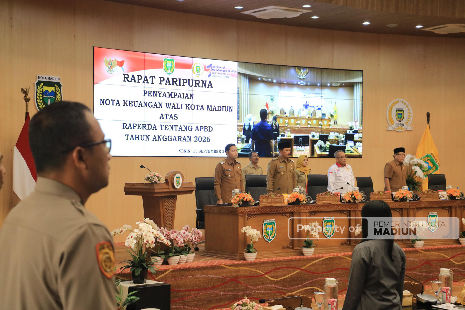 Bahas Raperda APBD 2026, Wali Kota Madiun Sampaikan Nota Keuangan