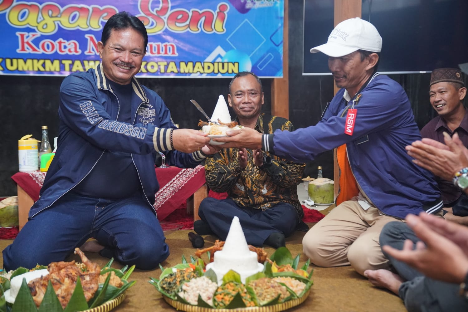 Tasyakuran Bersama Komunitas Bonsai dan Batu Akik di Lapak Tawangrejo, Wali Kota Ajak Komunitas Ramaikan Lapak