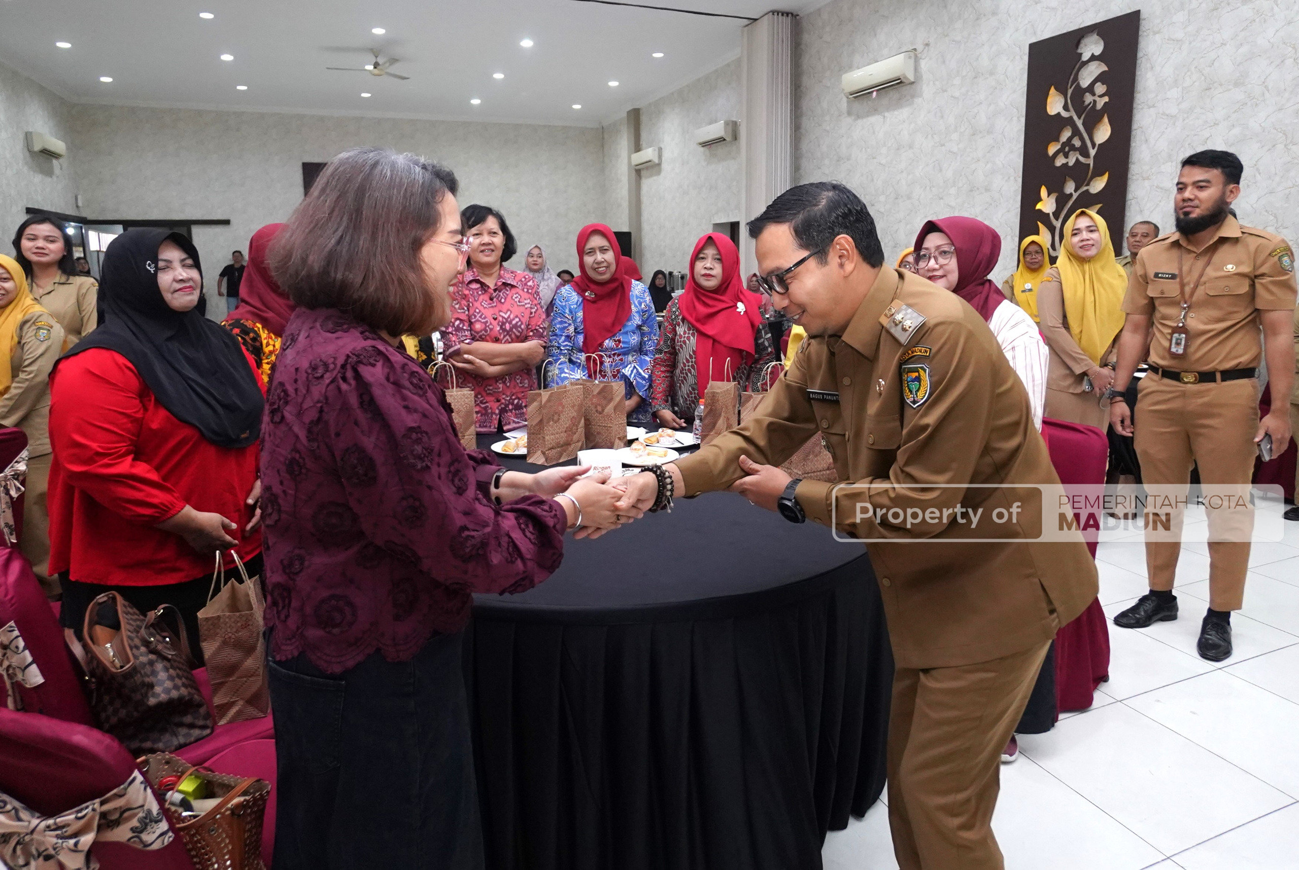 Buka Sosialisasi Optimalisasi PBJT, Plt Wali Kota Perkuat Kepatuhan Wajib Pajak